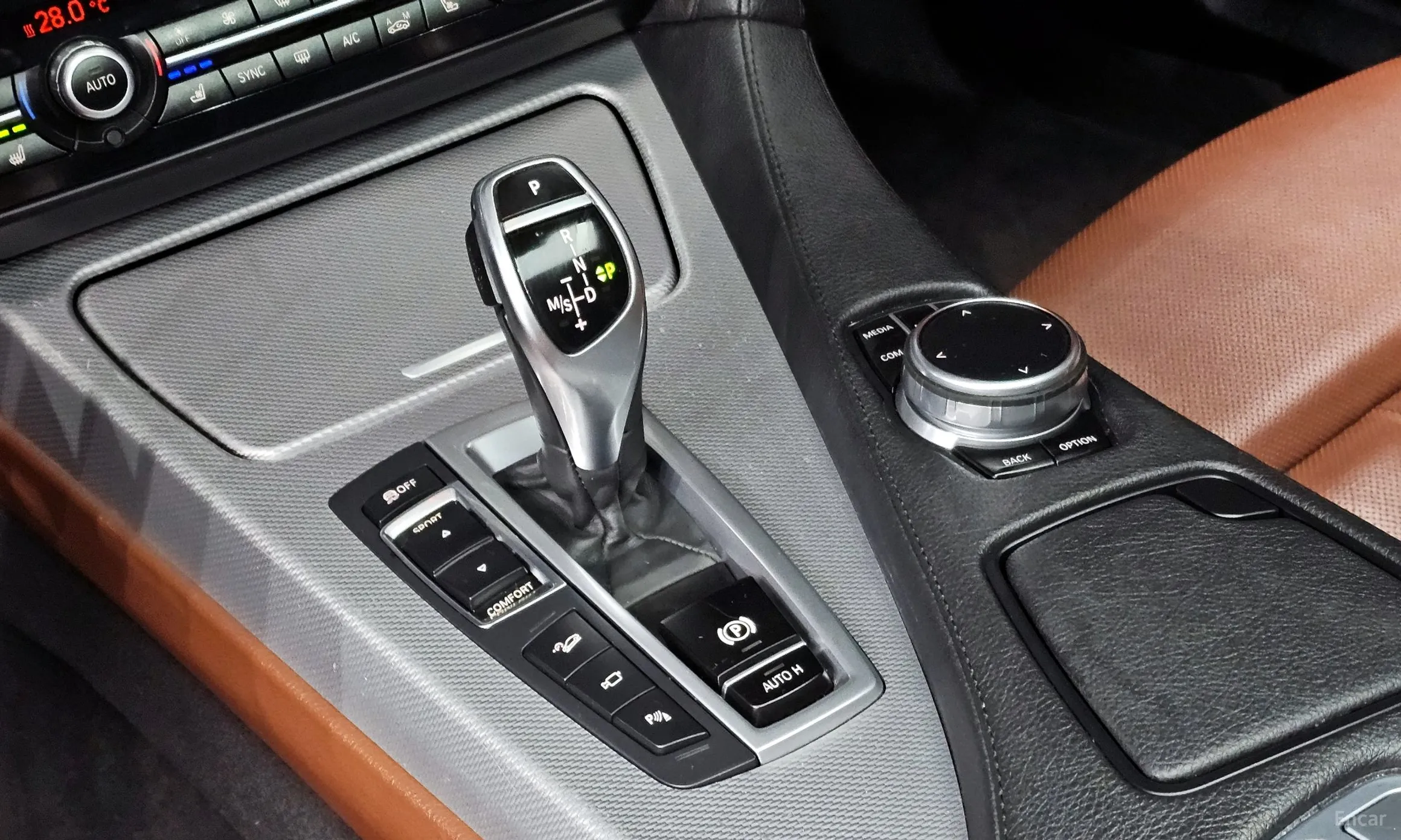 BMW 6 Series (F12) превью 9