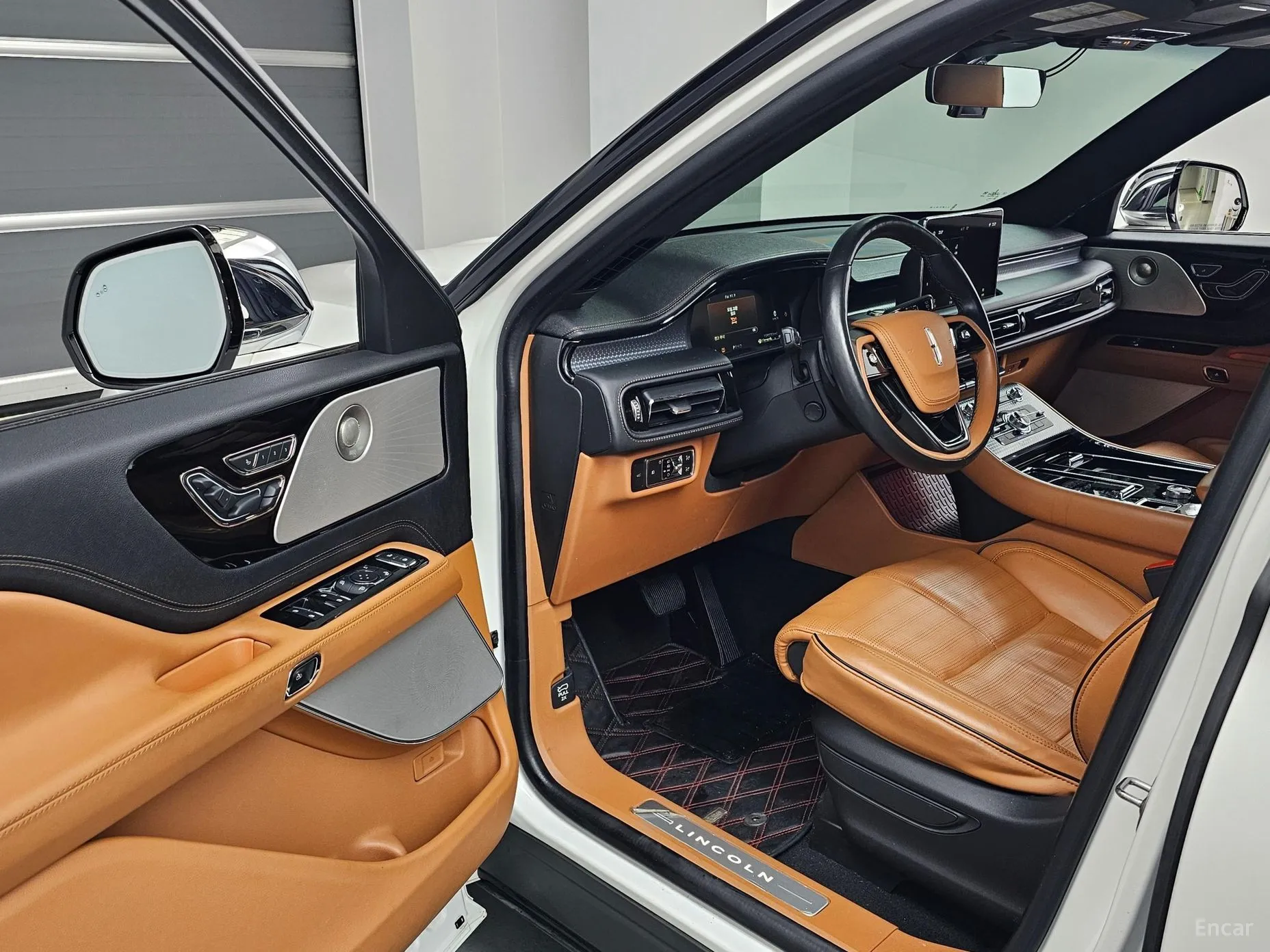 Lincoln Aviator 2nd Generation превью 11