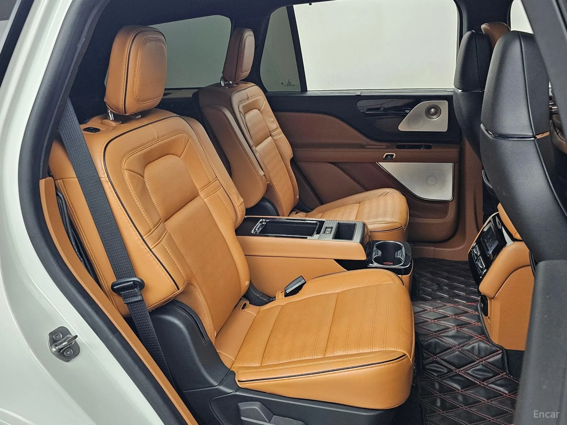 Lincoln Aviator 2nd Generation превью 12