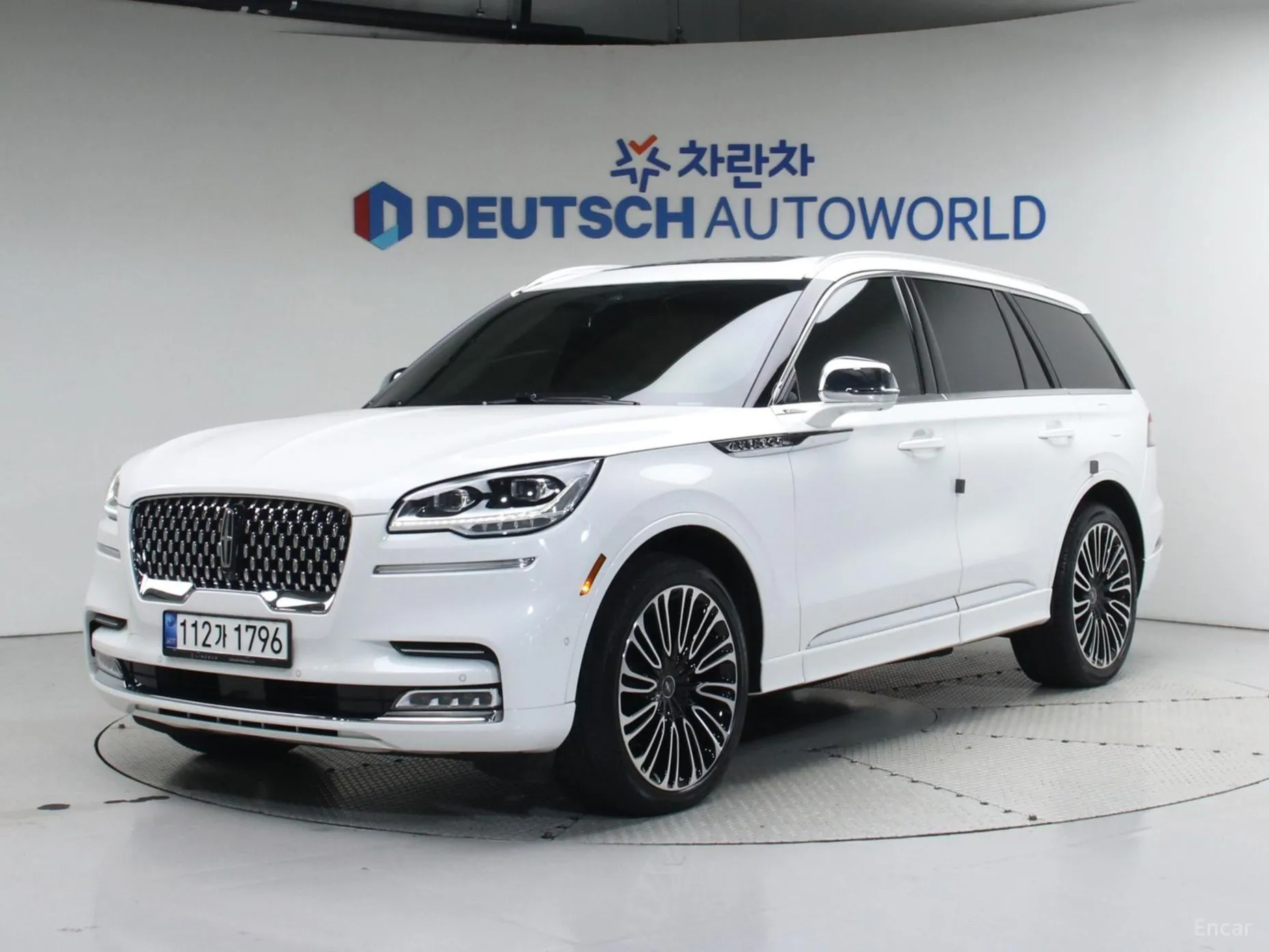 Lincoln Aviator 2nd Generation превью 3