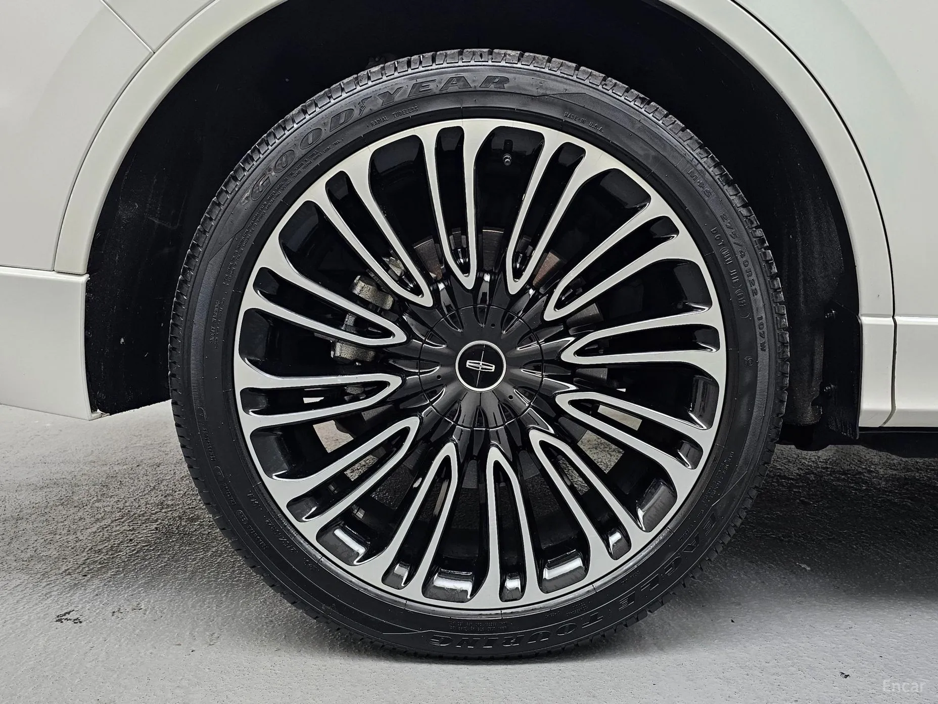 Lincoln Aviator 2nd Generation превью 5