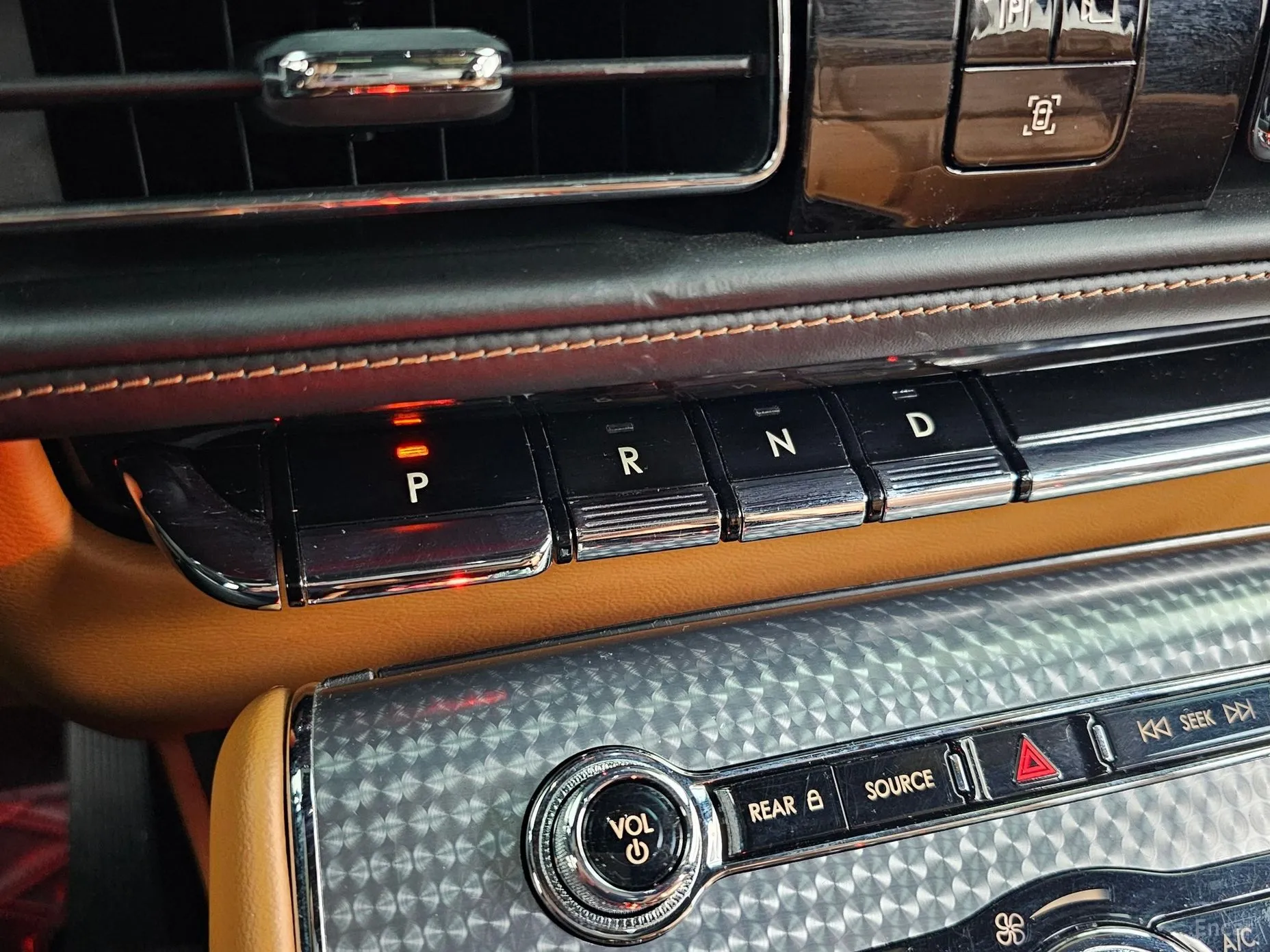 Lincoln Aviator 2nd Generation превью 9