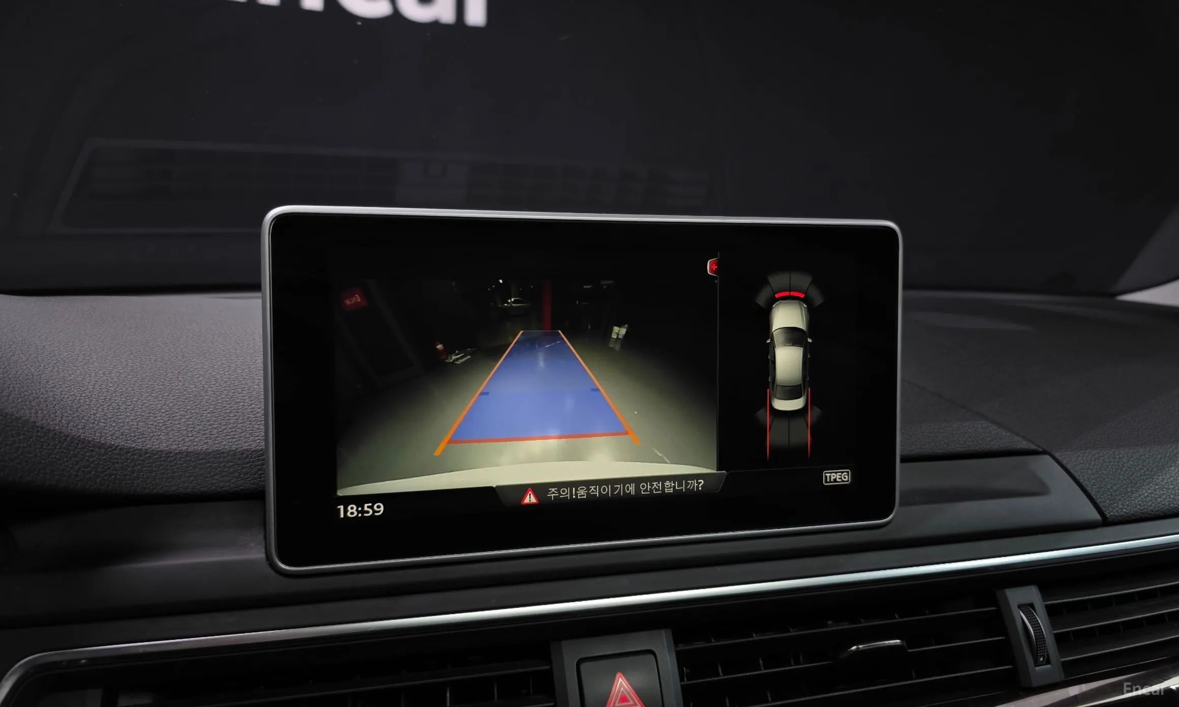 Audi A4 (B9) превью 15