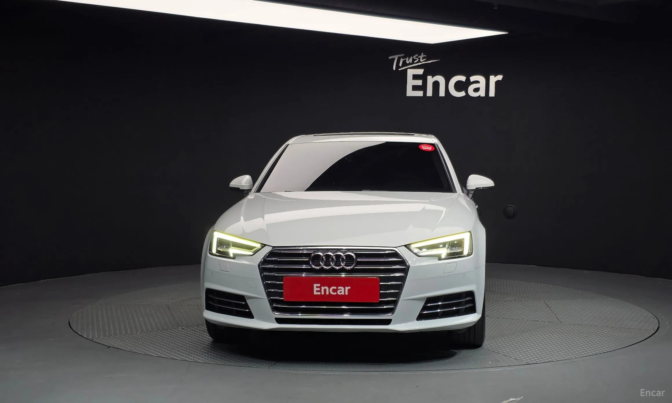 Audi A4 (B9) превью 3