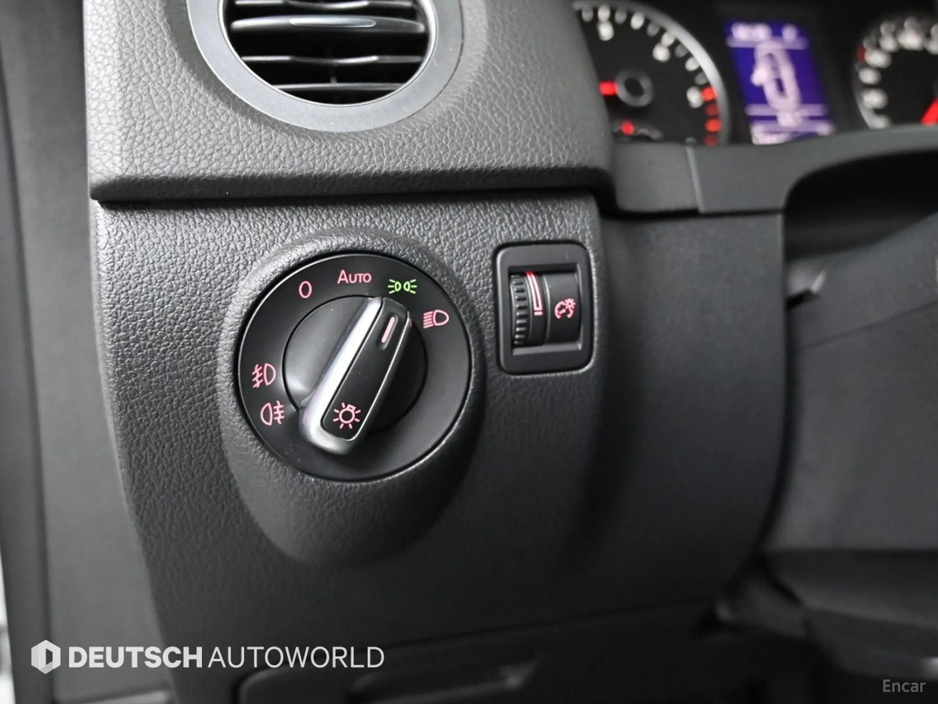 Volkswagen New Tiguan превью 16