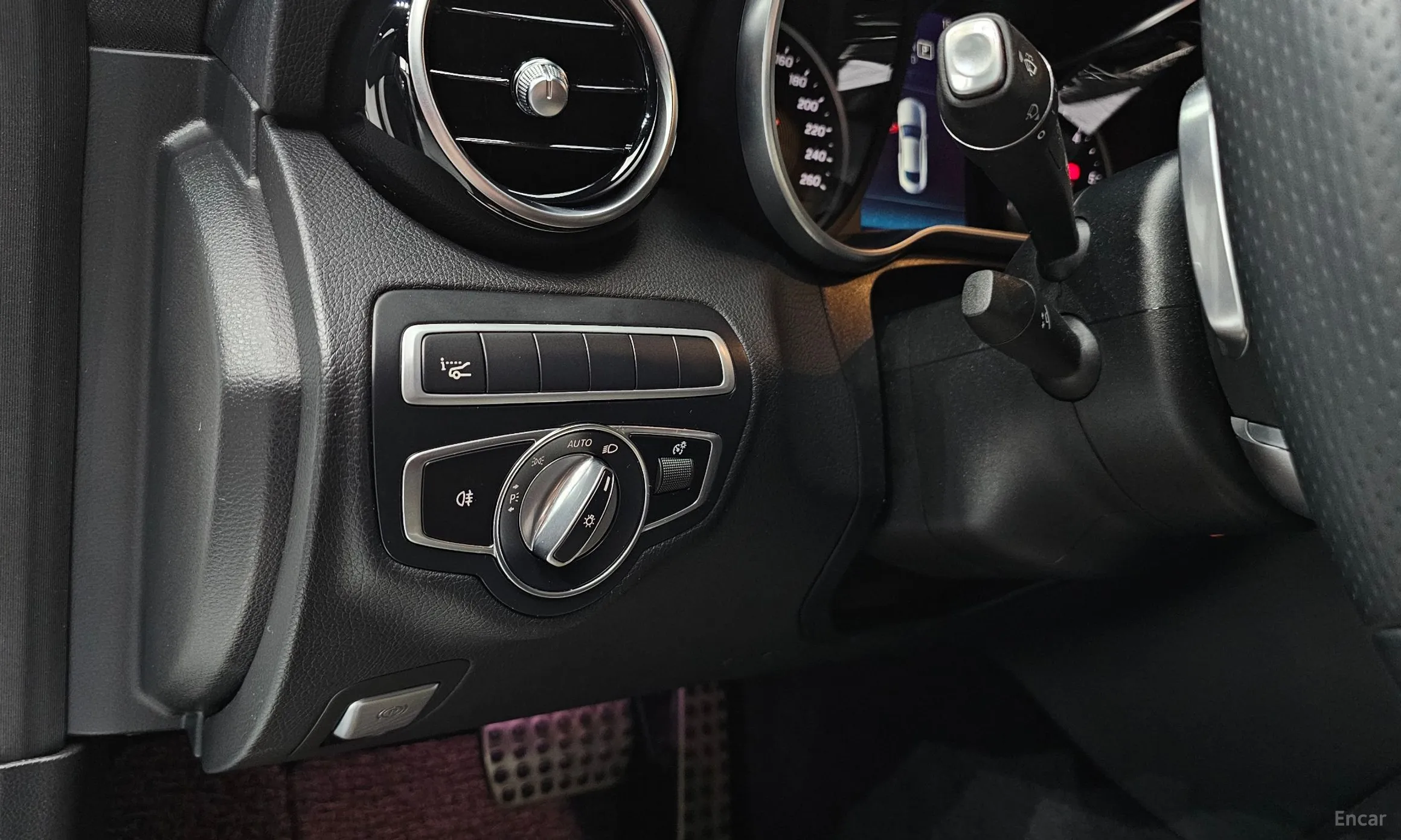 Mercedes Benz C-Class W205 превью 14