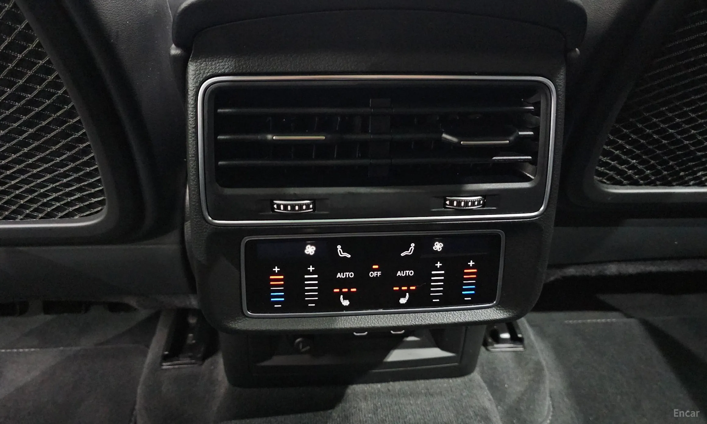 Audi Q8 (4M) превью 19
