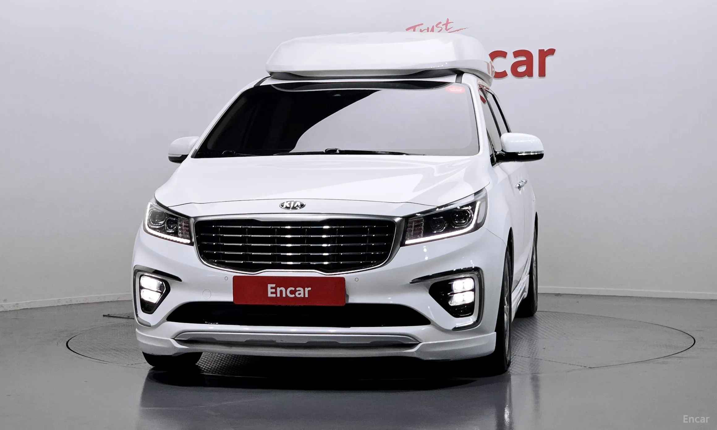 Kia Carnival превью 3