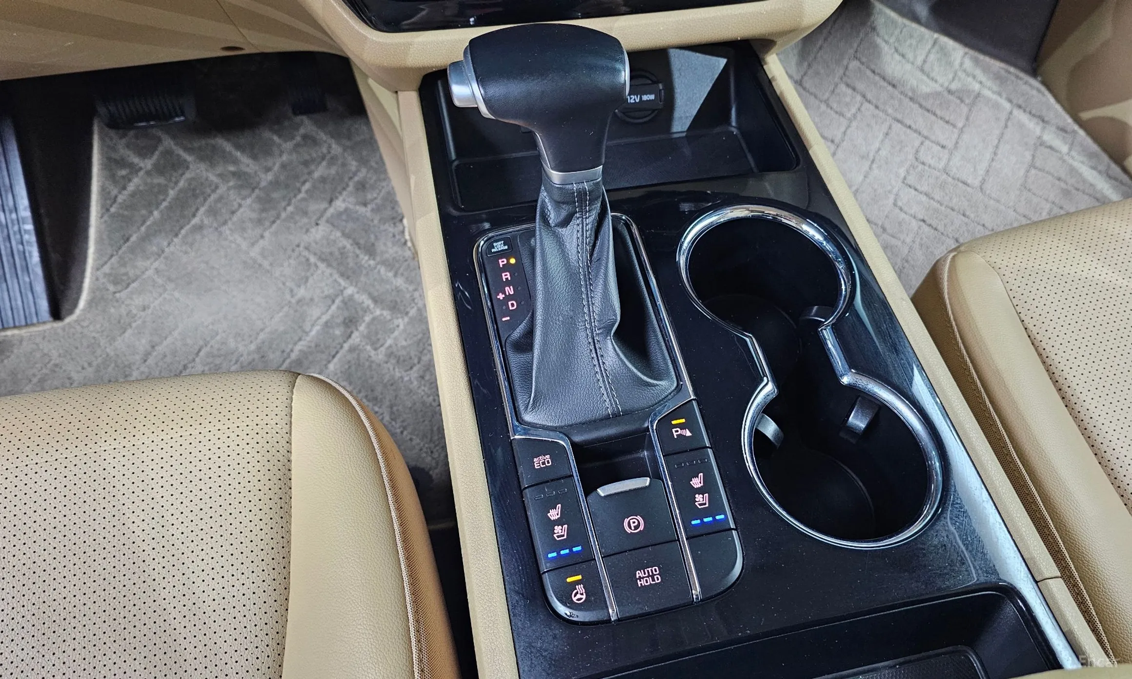 Kia Carnival превью 9