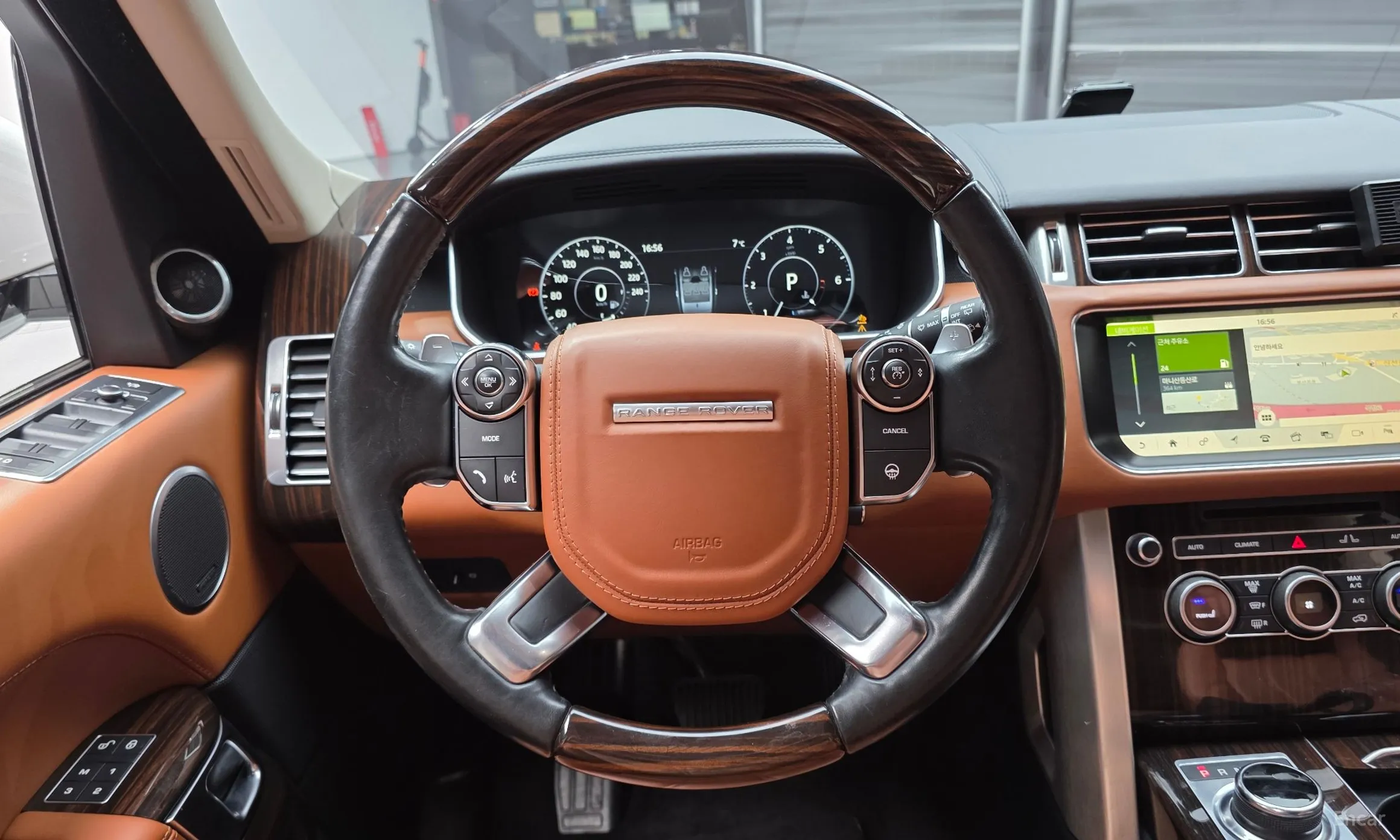 Land Rover Range Rover 4th Generation превью 13