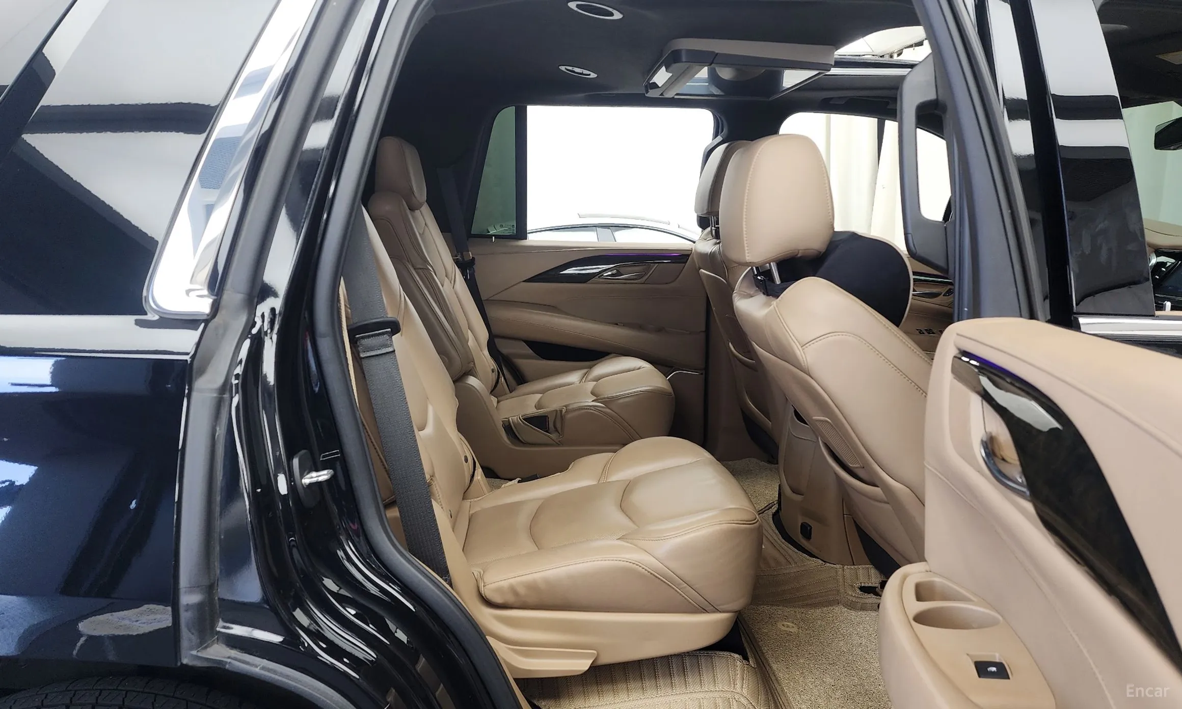 Cadillac Escalade превью 12