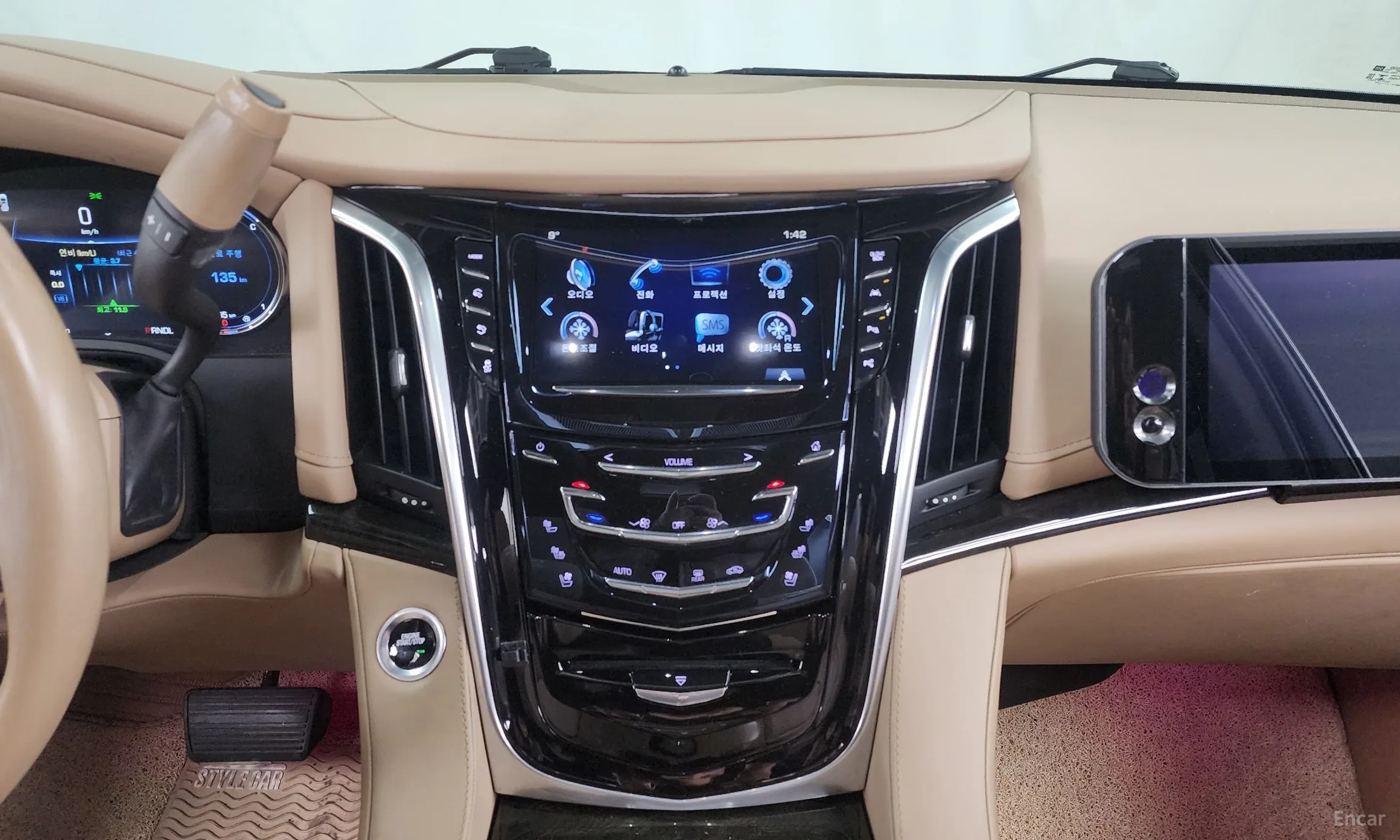 Cadillac Escalade превью 14