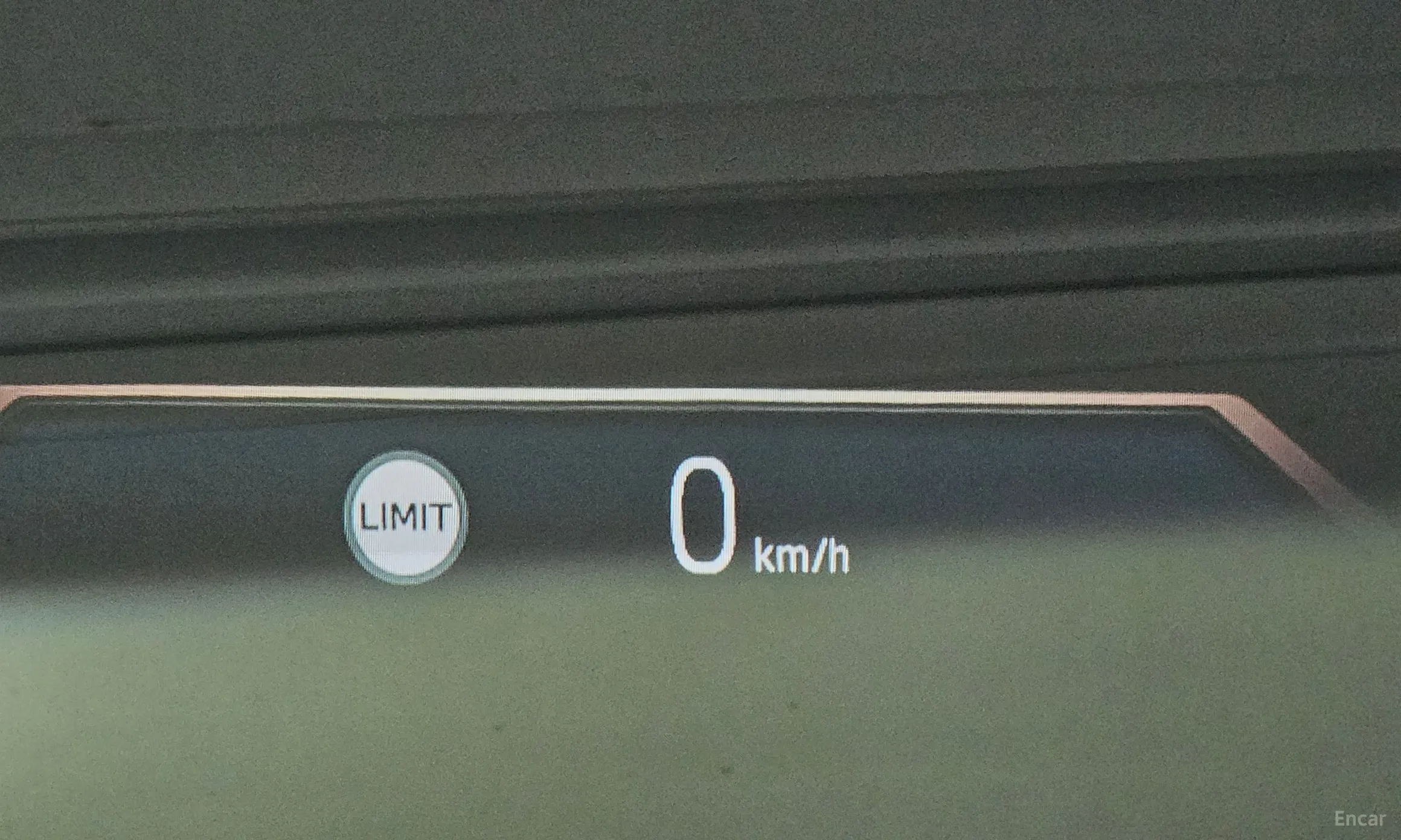 BMW 5 Series (G60) превью 14