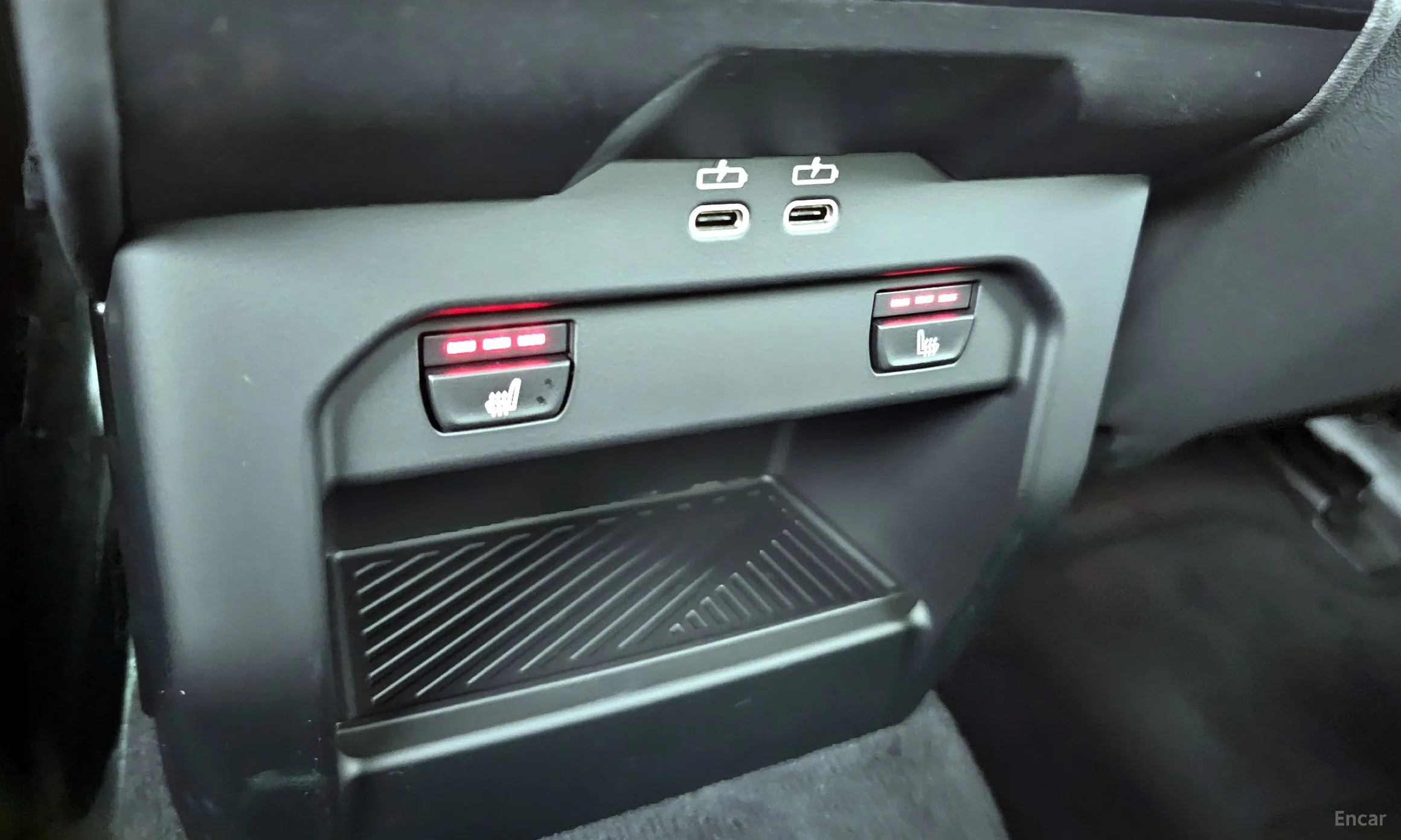 BMW 5 Series (G60) превью 17