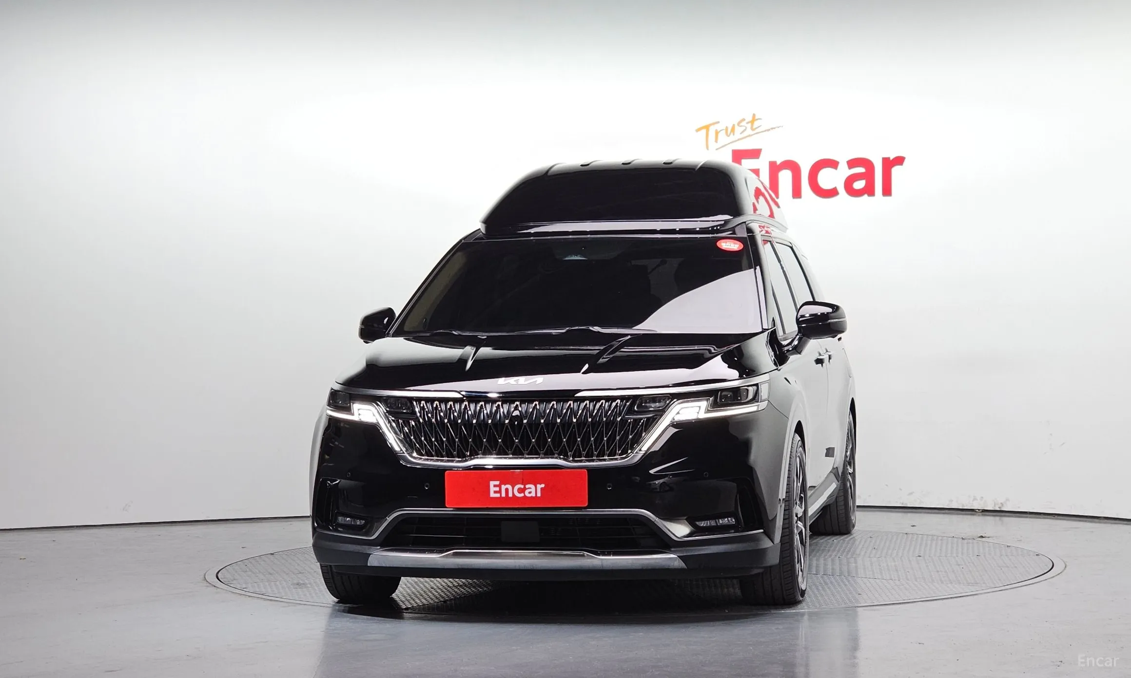 Kia Carnival Gen 4 превью 3