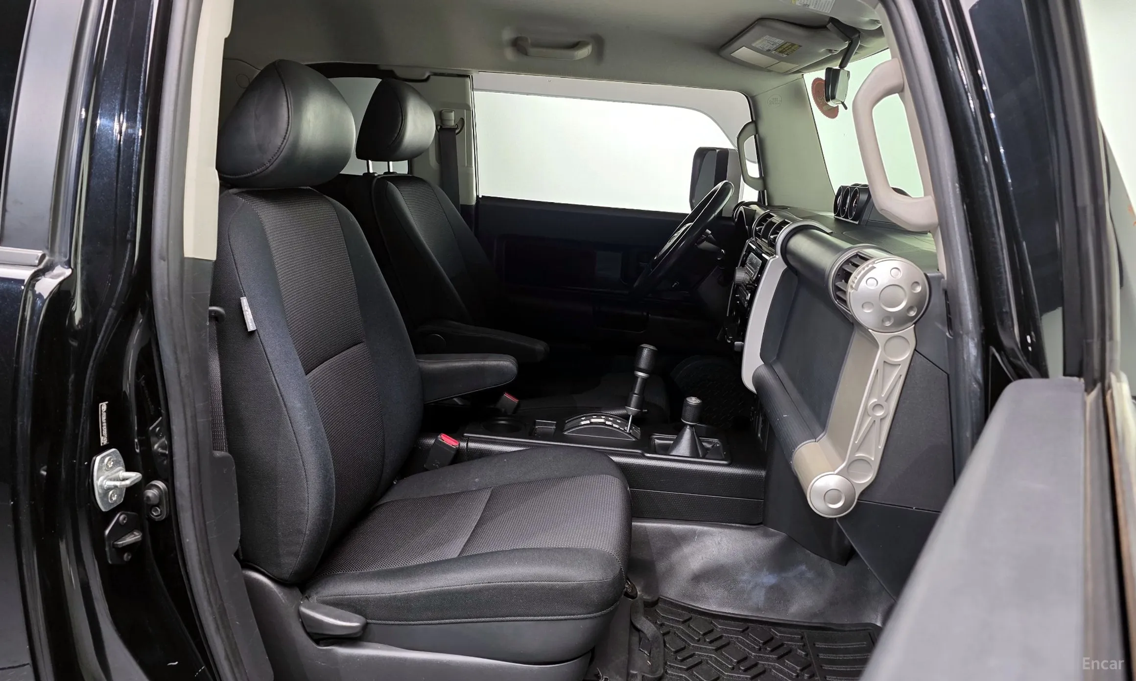Toyota FJ Cruiser превью 10