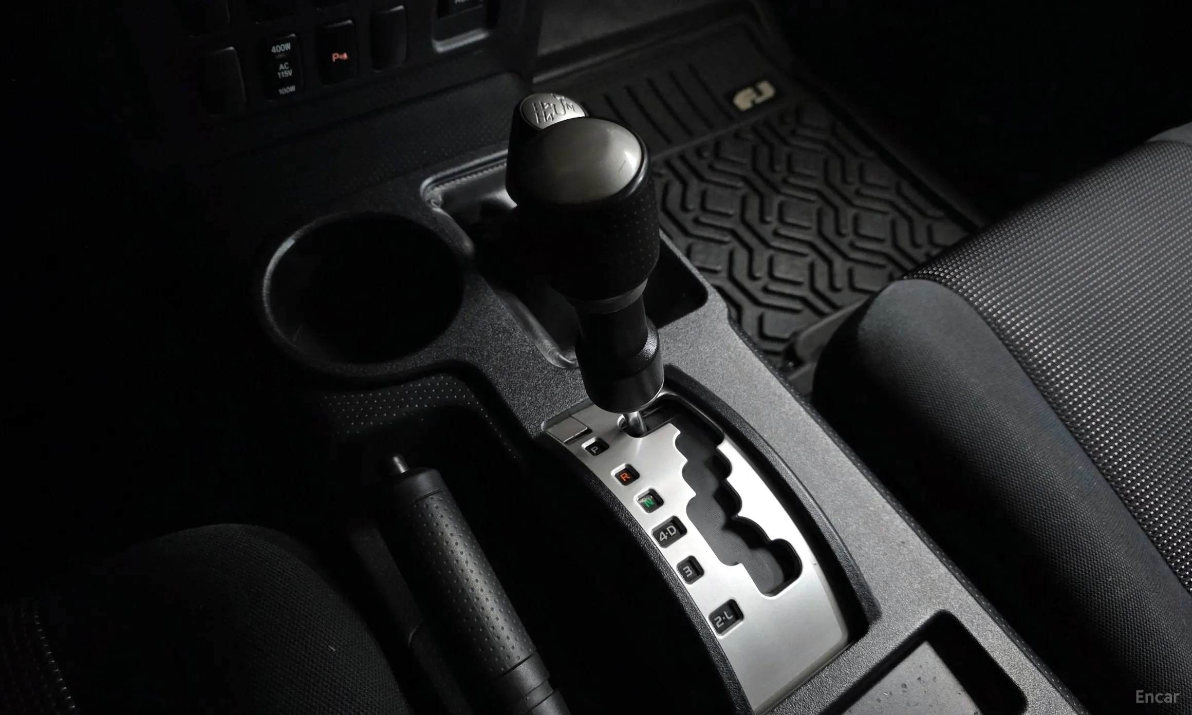 Toyota FJ Cruiser превью 9