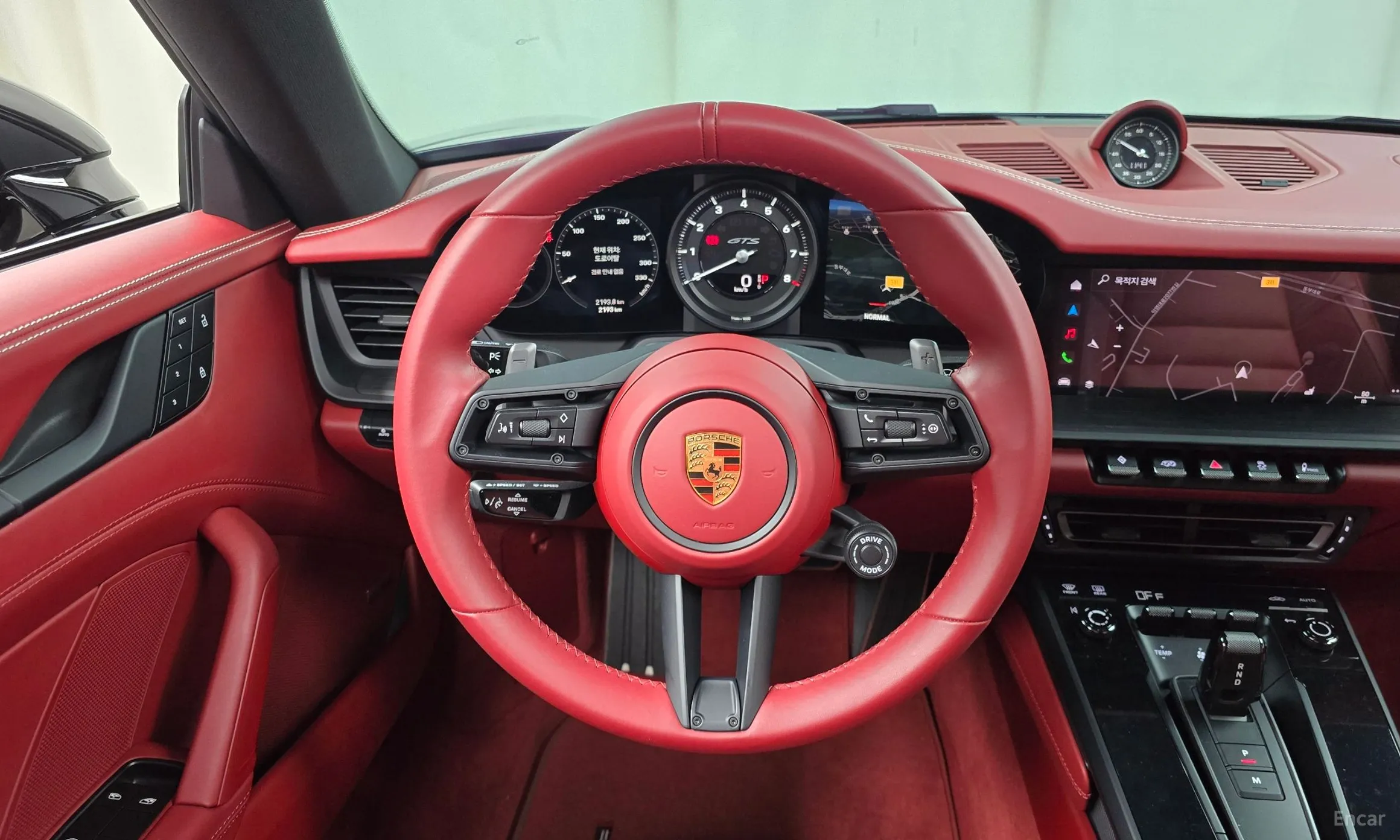 Porsche 911 (992) превью 13