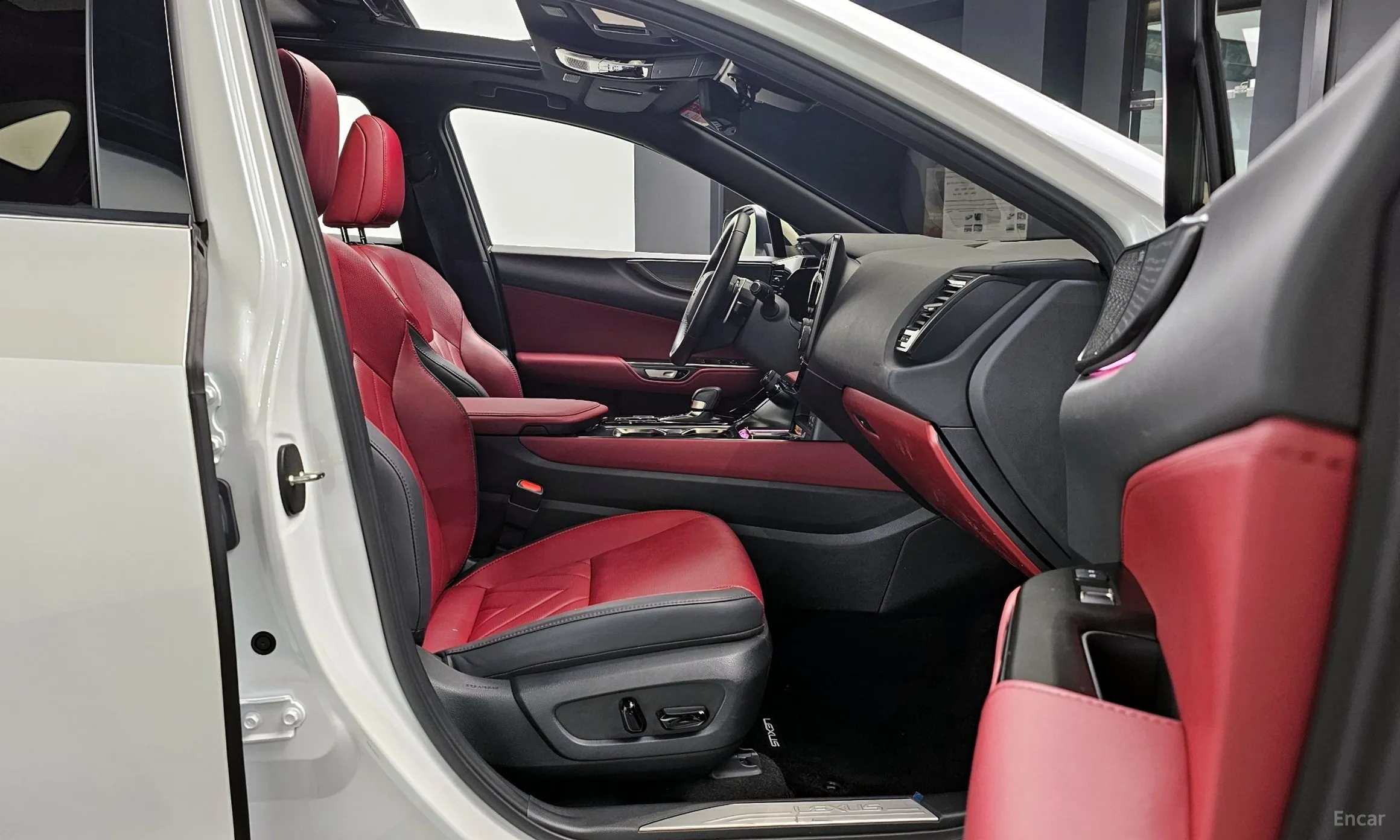 Lexus NX350h Gen 2 превью 10