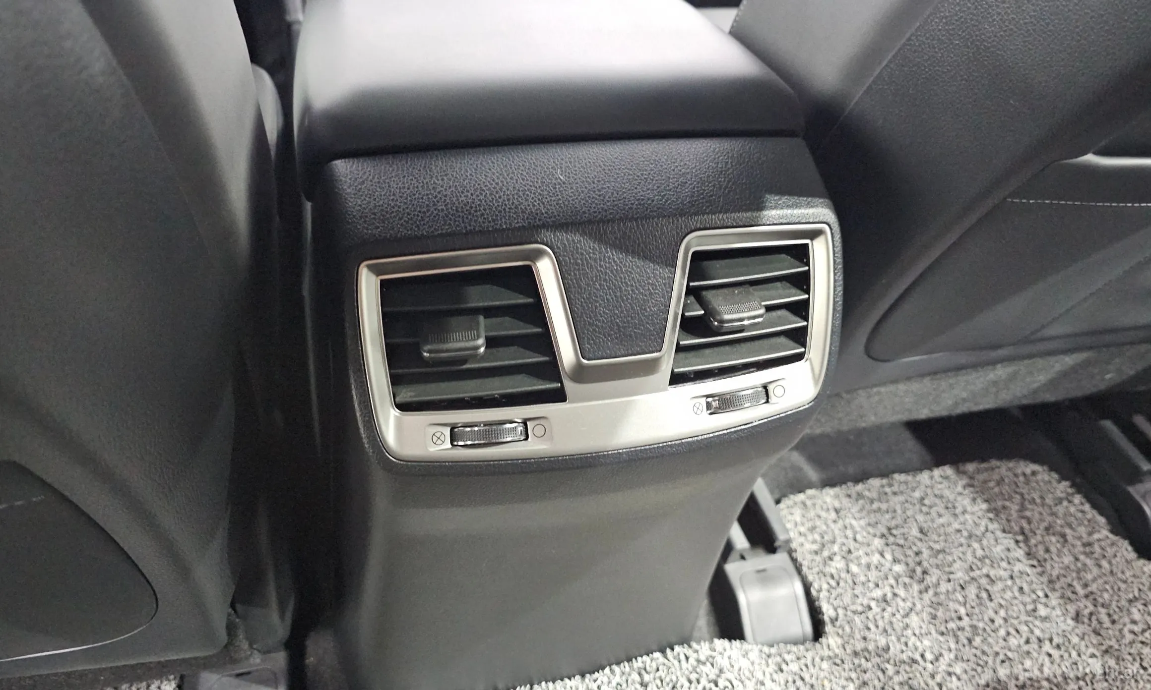KG Mobility (SsangYong) Rexton Sports Khan превью 18