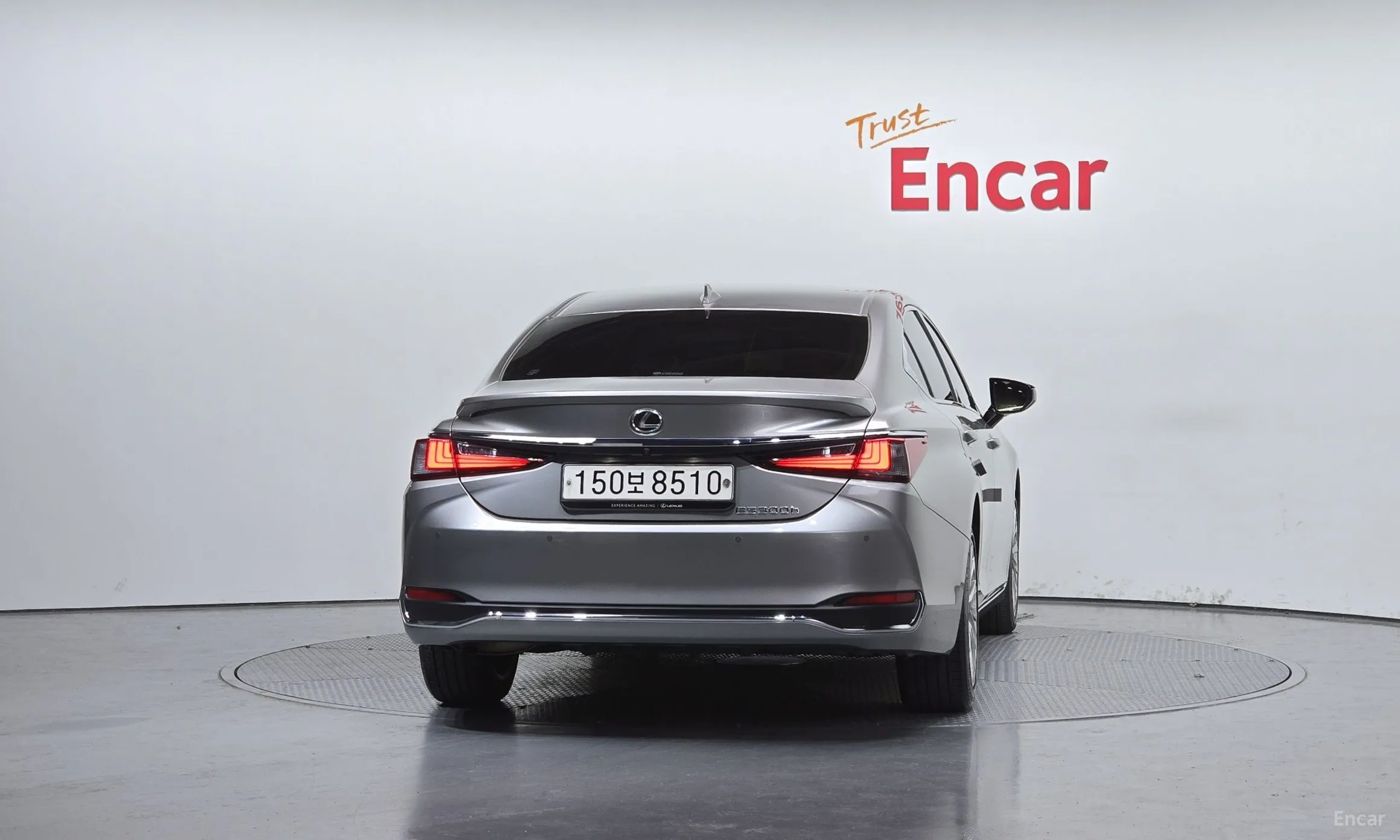 Lexus ES300h 7th Generation превью 4