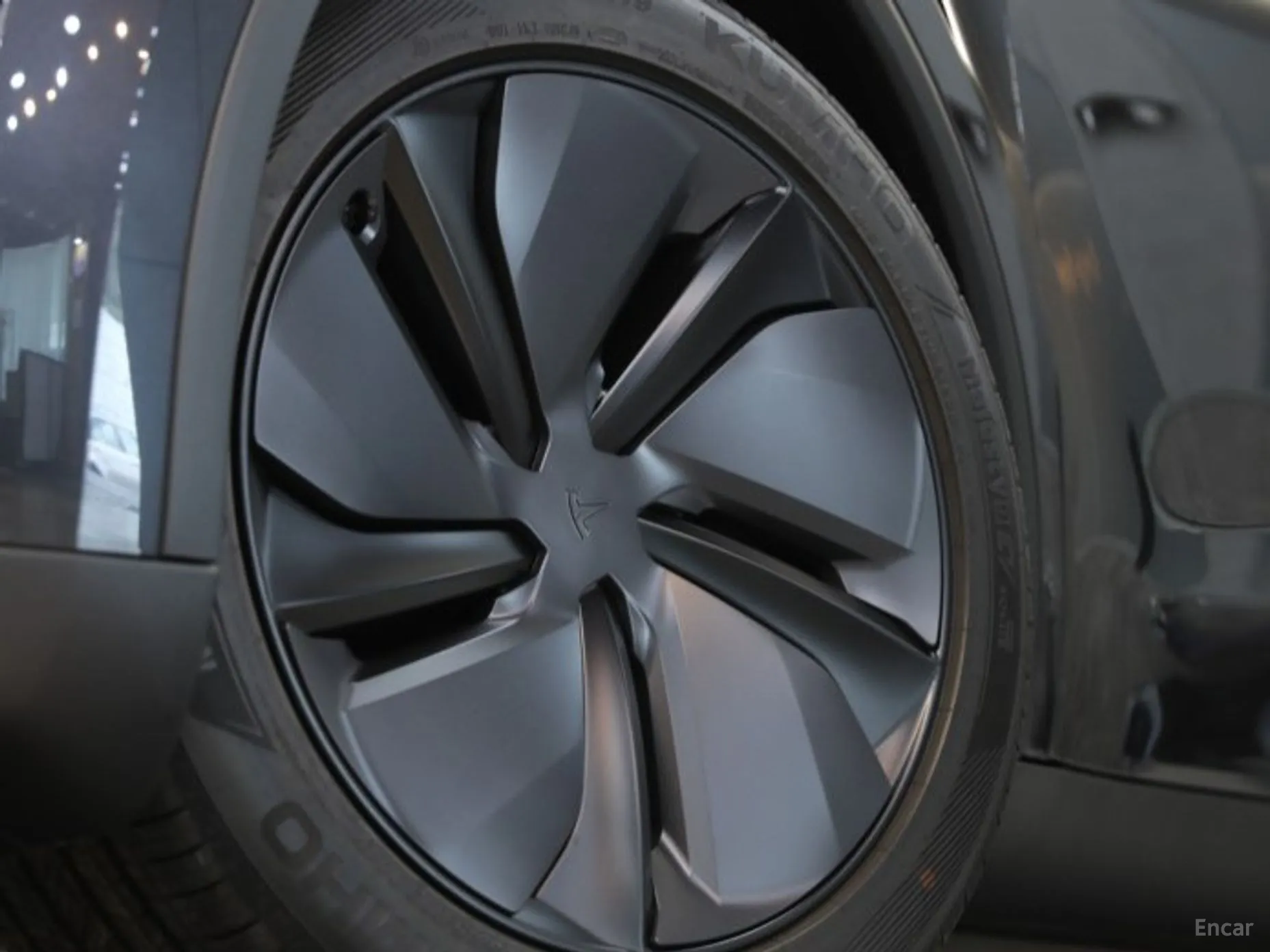 Tesla Model Y превью 11