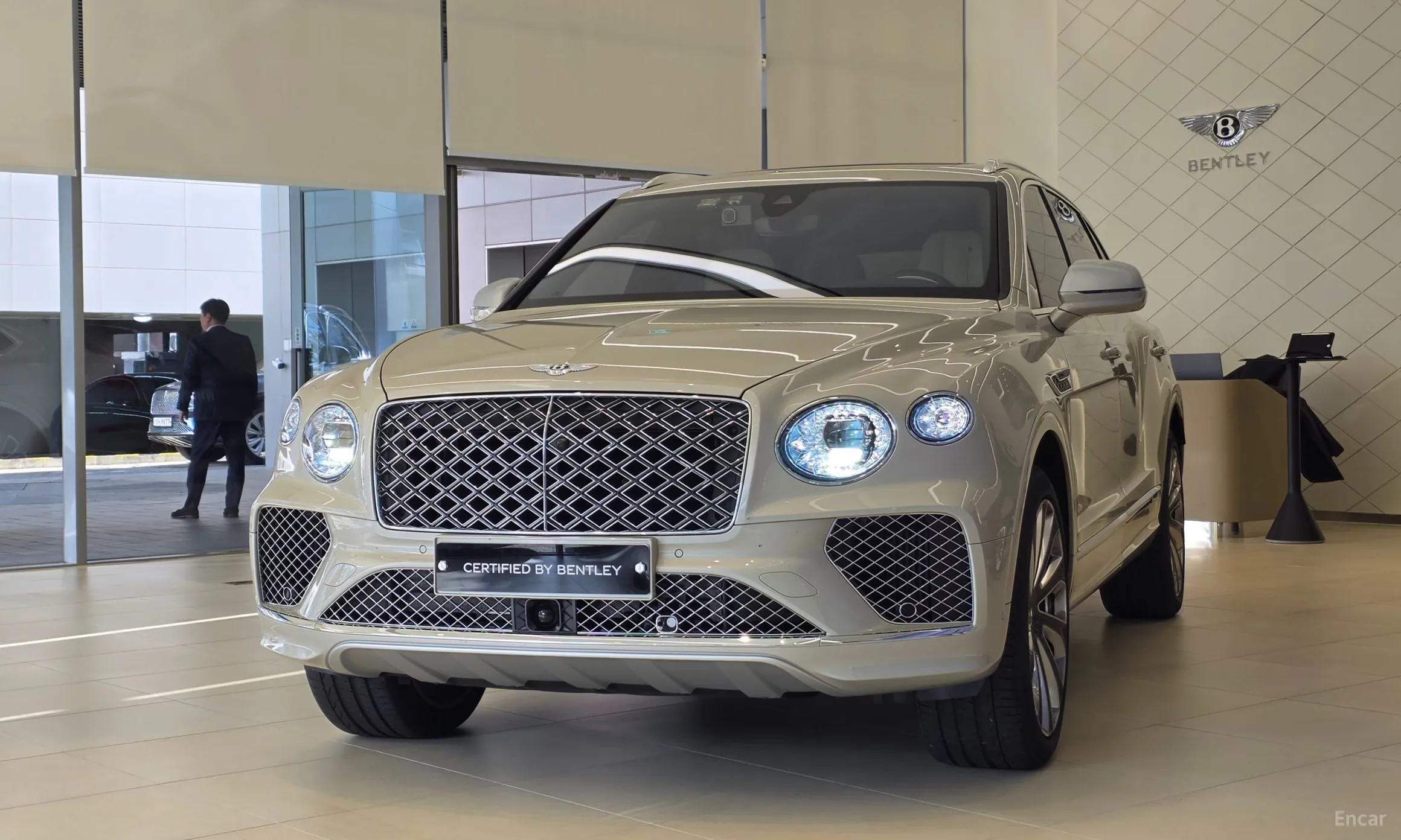 Bentayga