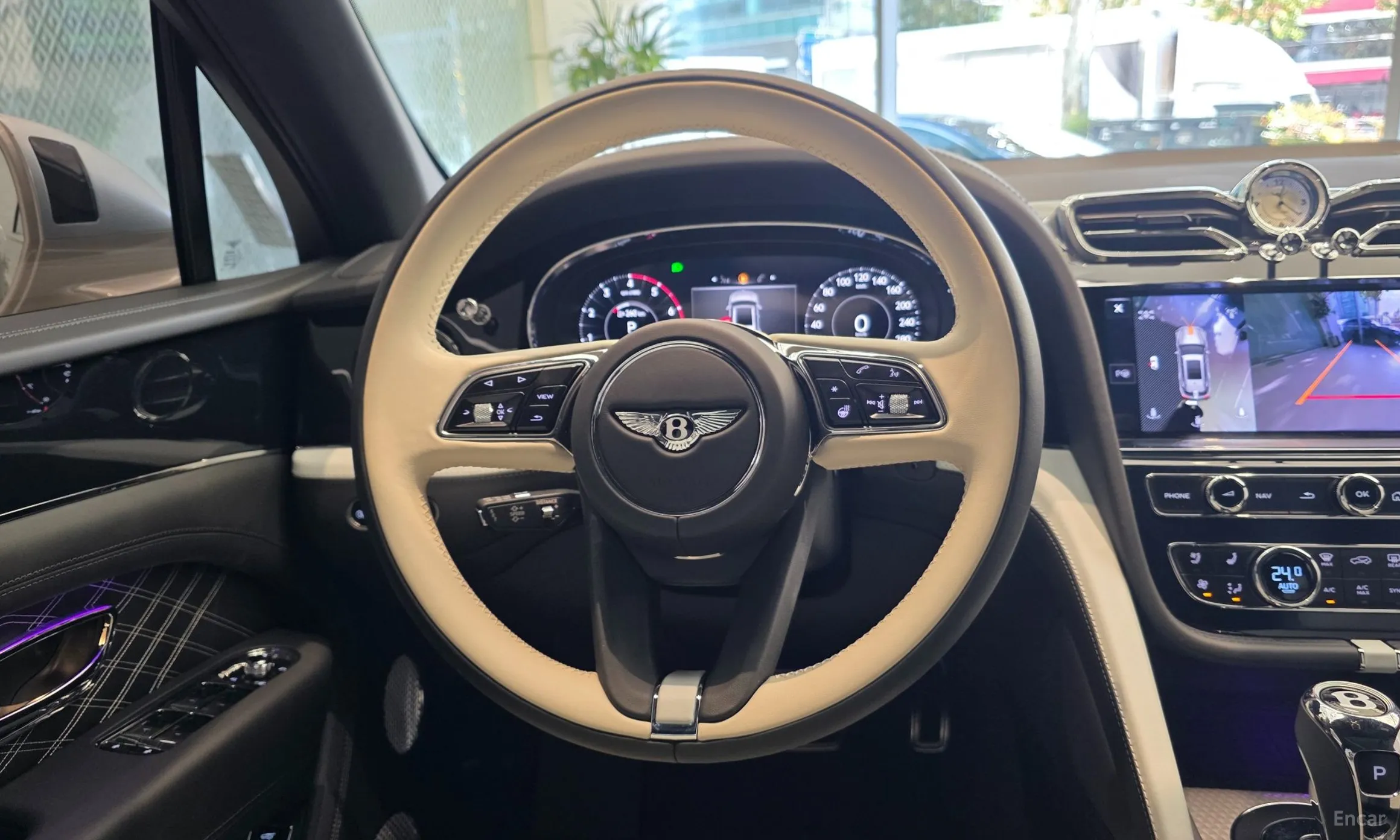 Bentley Bentayga превью 10