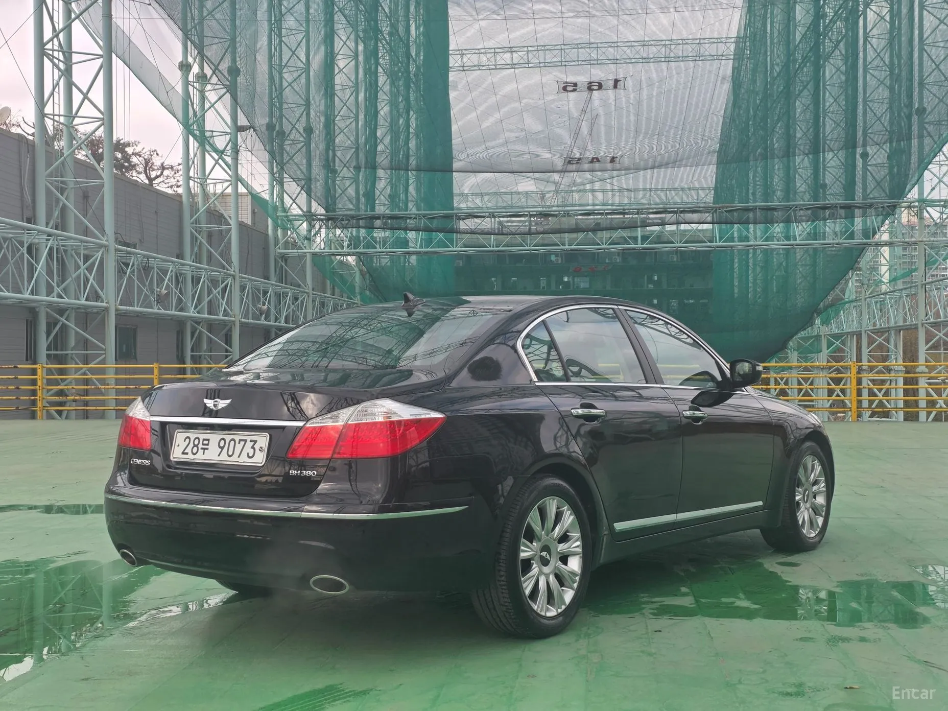 Hyundai Genesis