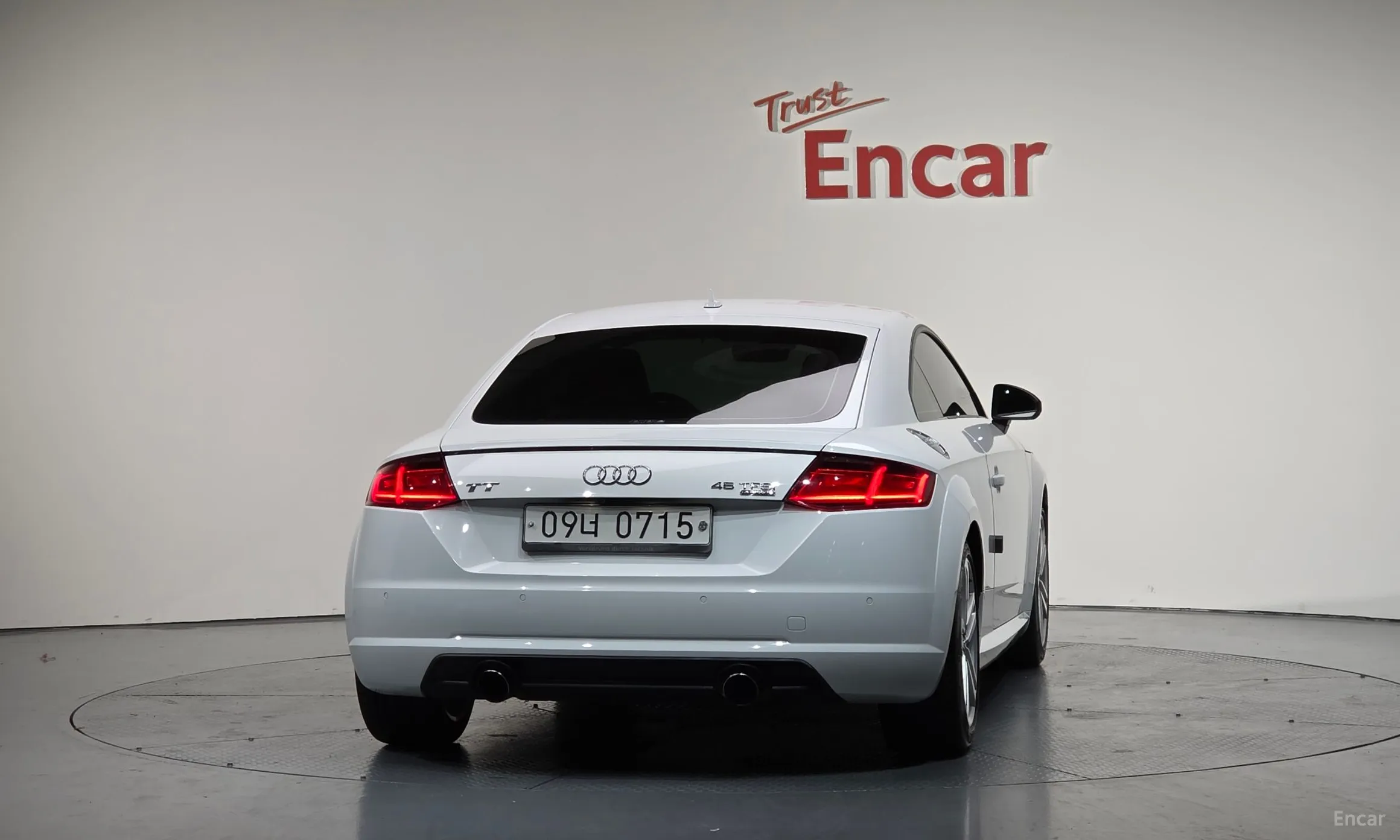 Audi TT (8S) превью 4