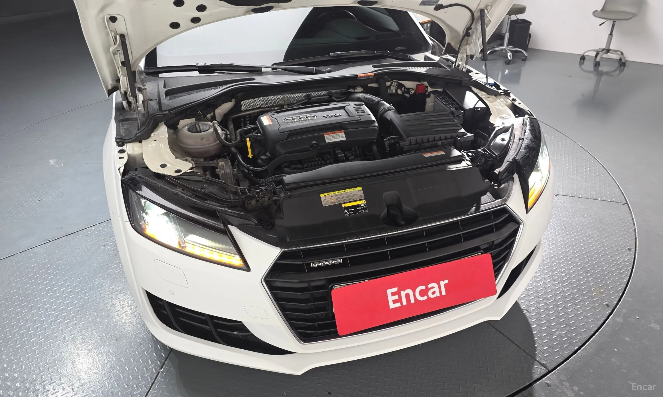 Audi TT (8S) превью 6