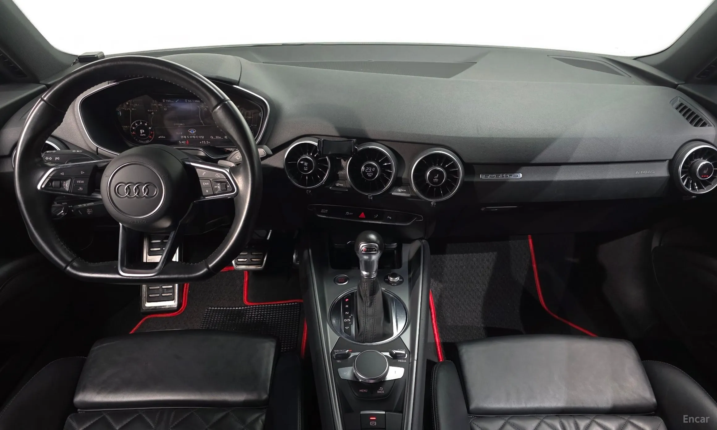 Audi TT (8S) превью 7