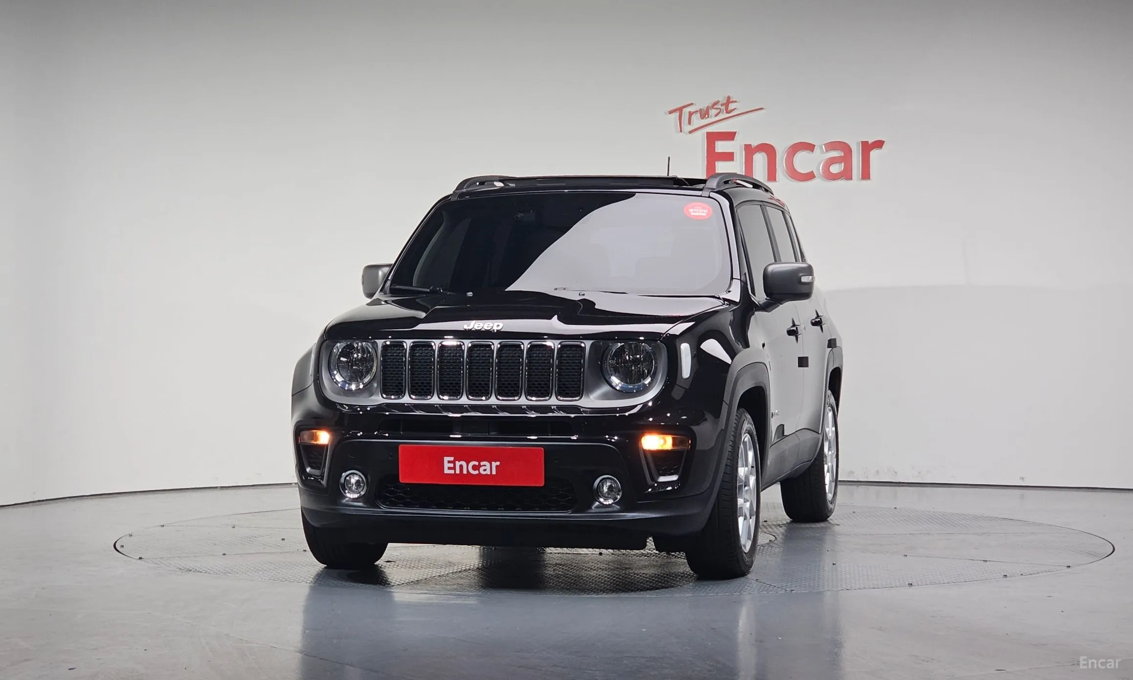 Jeep Renegade превью 3