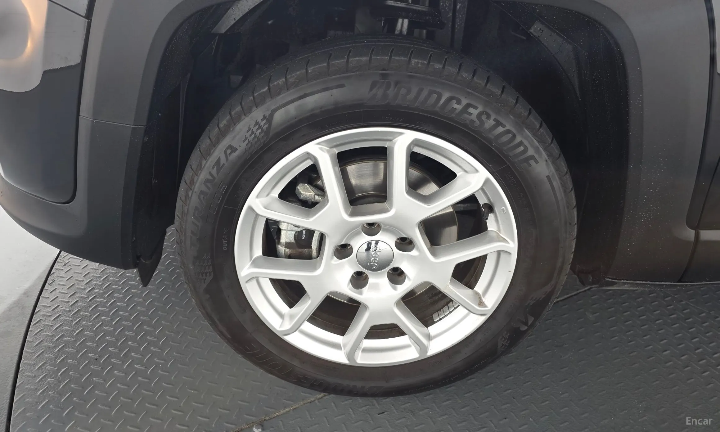 Jeep Renegade превью 5