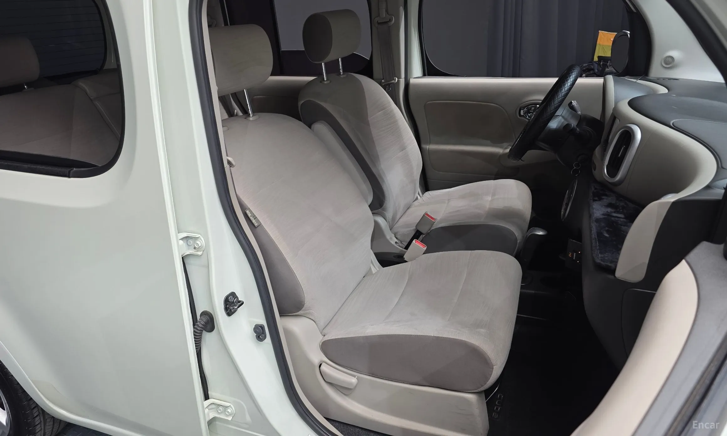 Nissan Cube превью 12