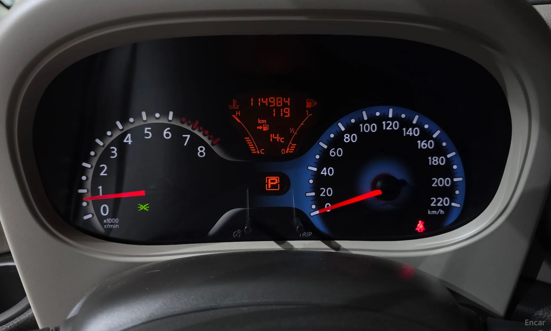 Nissan Cube превью 8