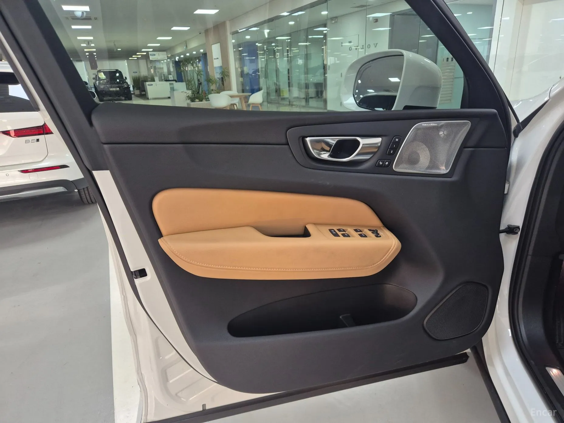 Volvo XC60 Gen 2 превью 12
