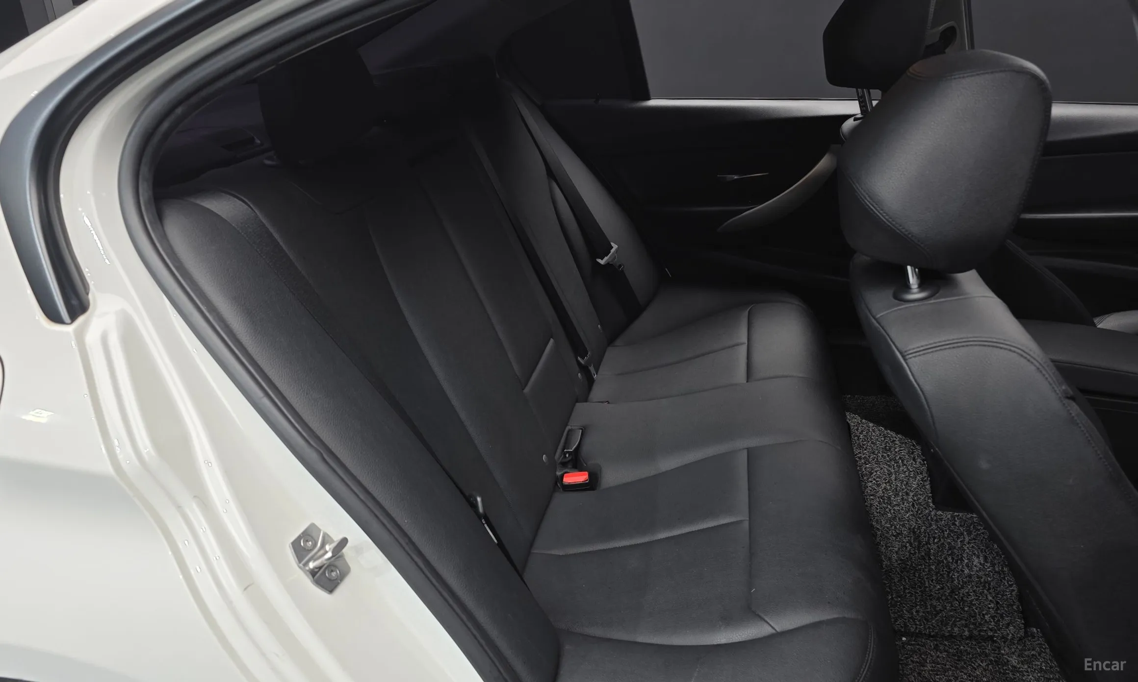 BMW 3 Series (F30) превью 12