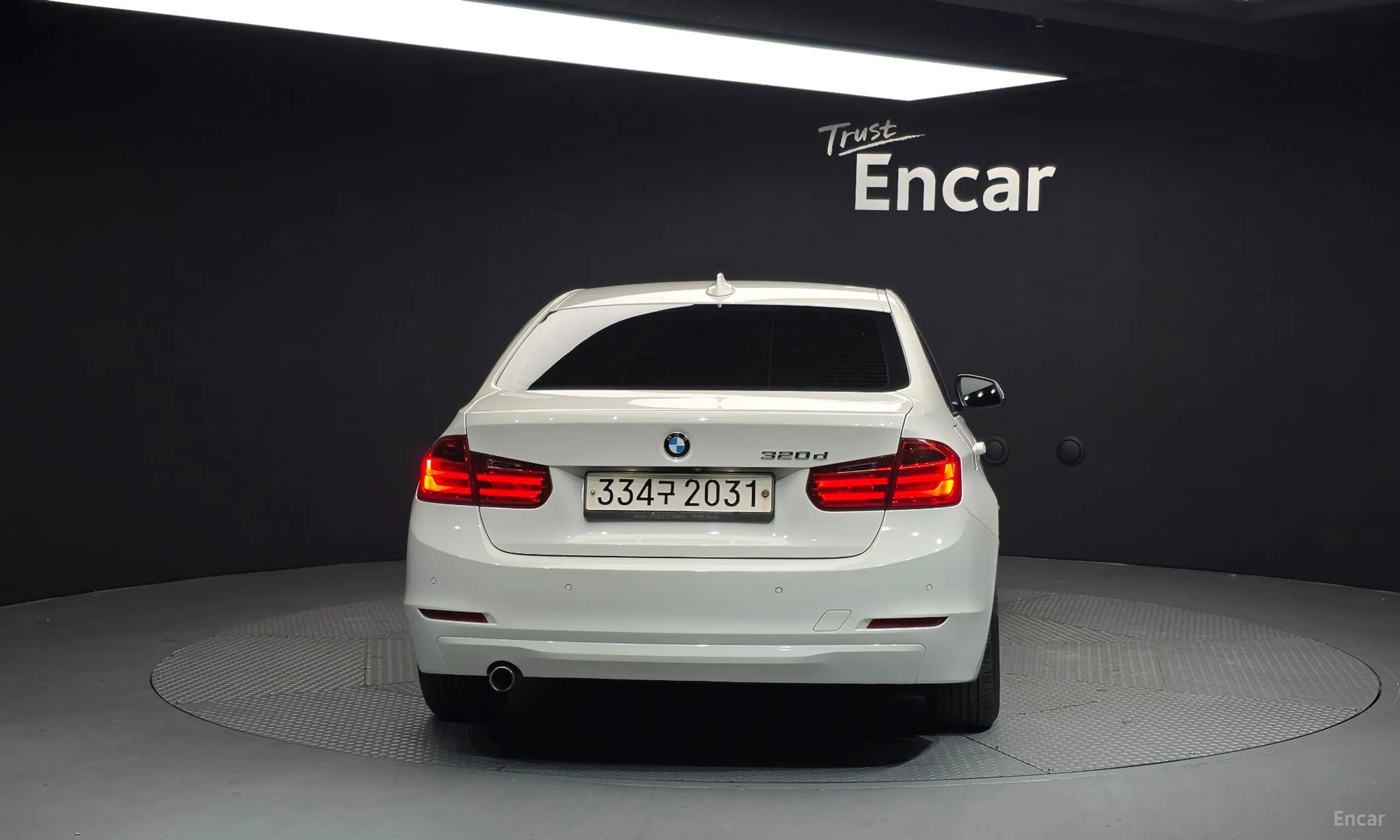 BMW 3 Series (F30) превью 4