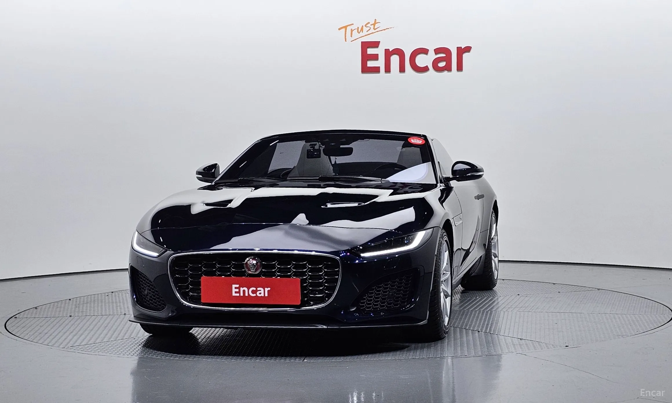 Jaguar F-TYPE превью 3