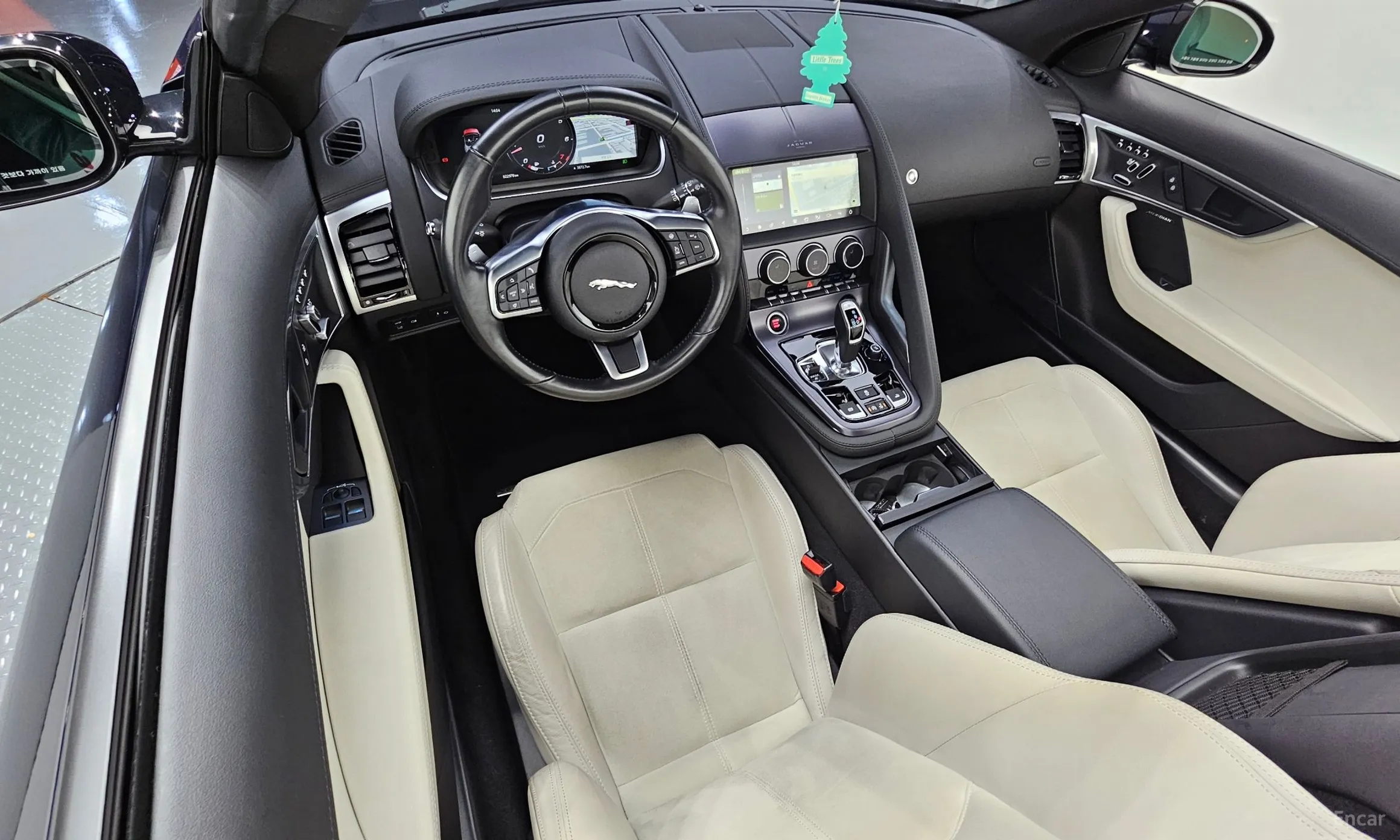Jaguar F-TYPE превью 7