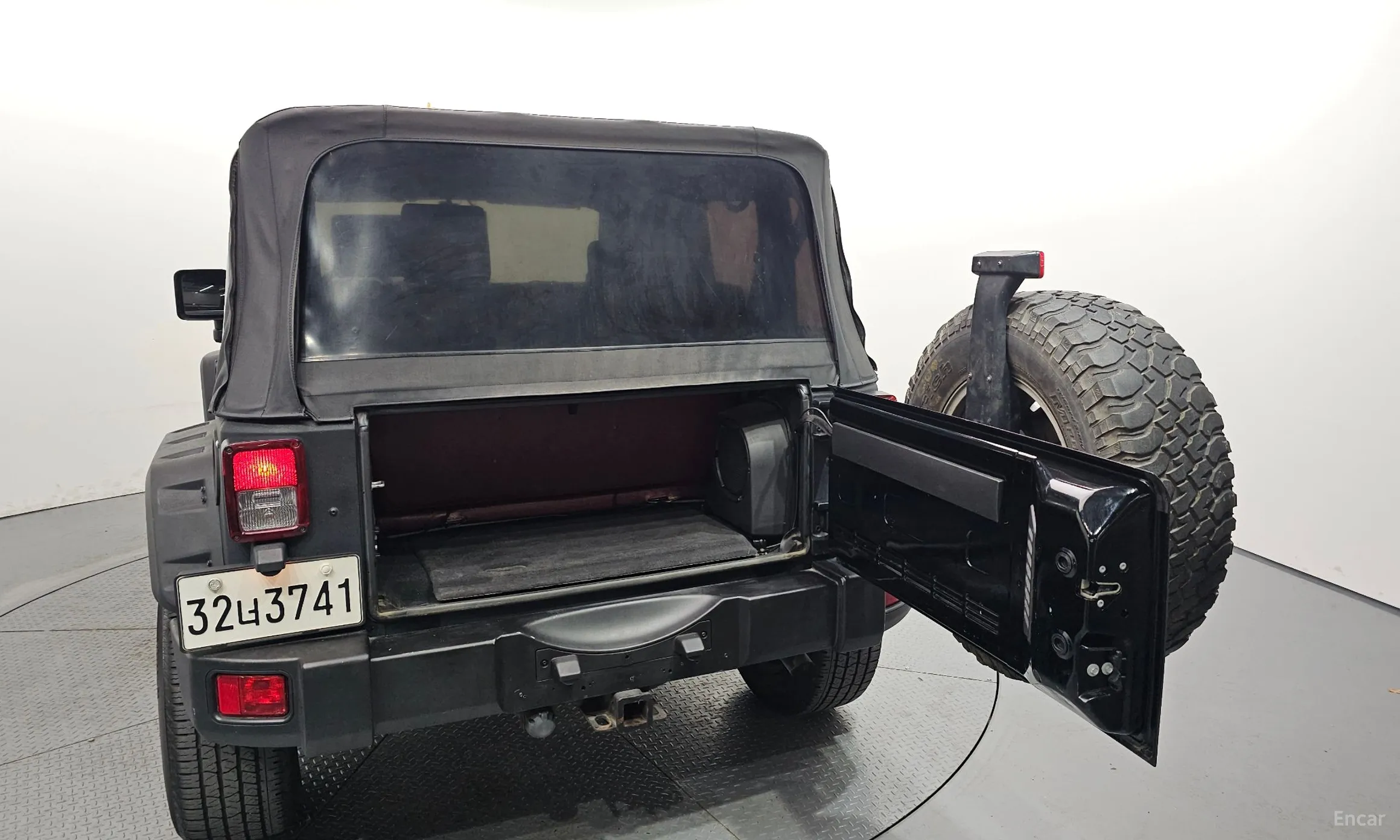 Jeep Wrangler (JK) превью 20