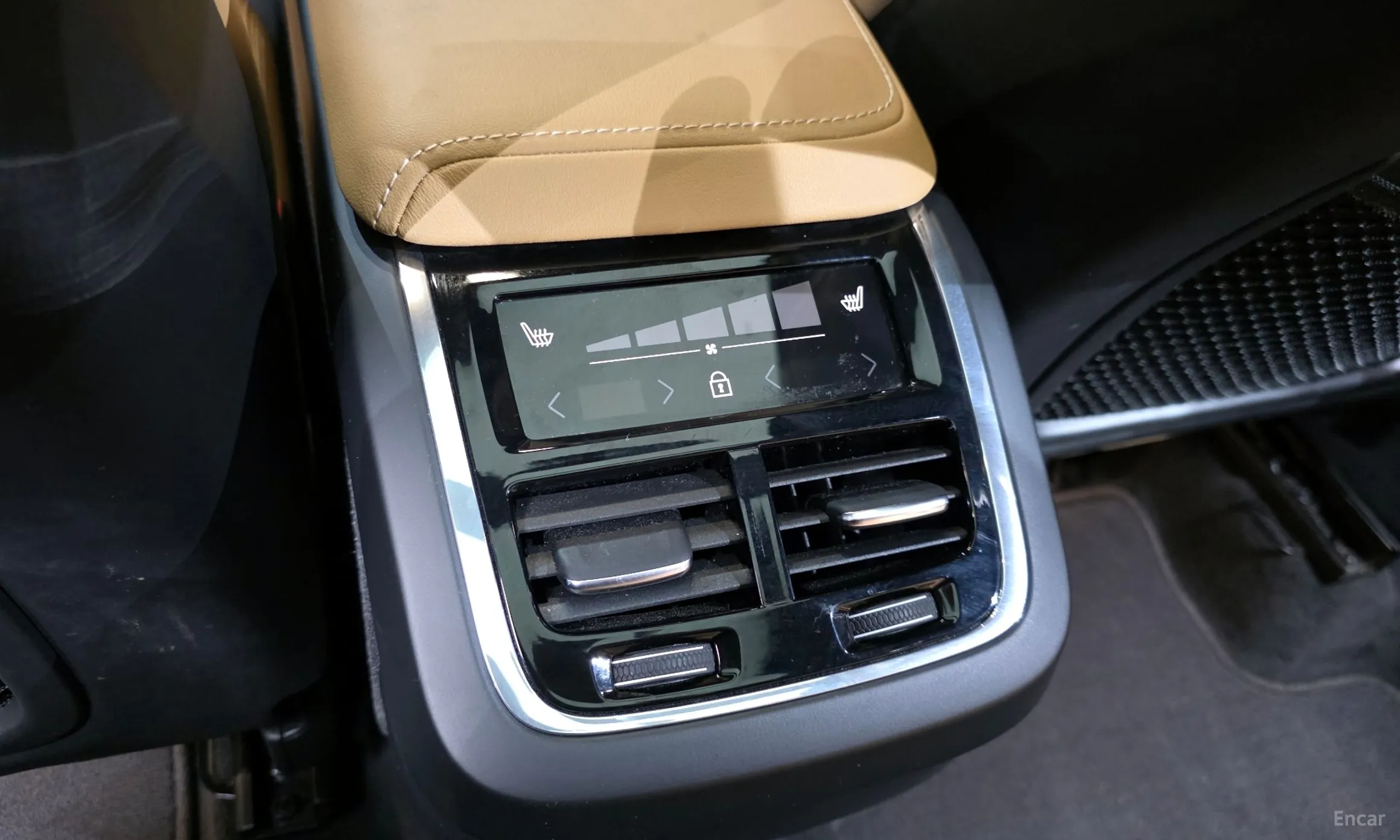 Volvo XC60 Gen 2 превью 18