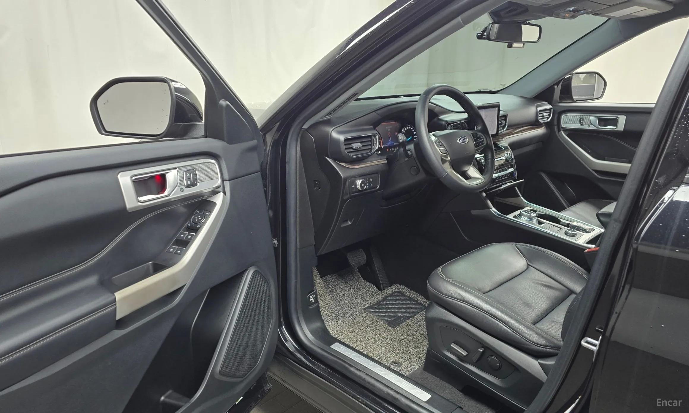 Ford Explorer 6th Generation превью 10