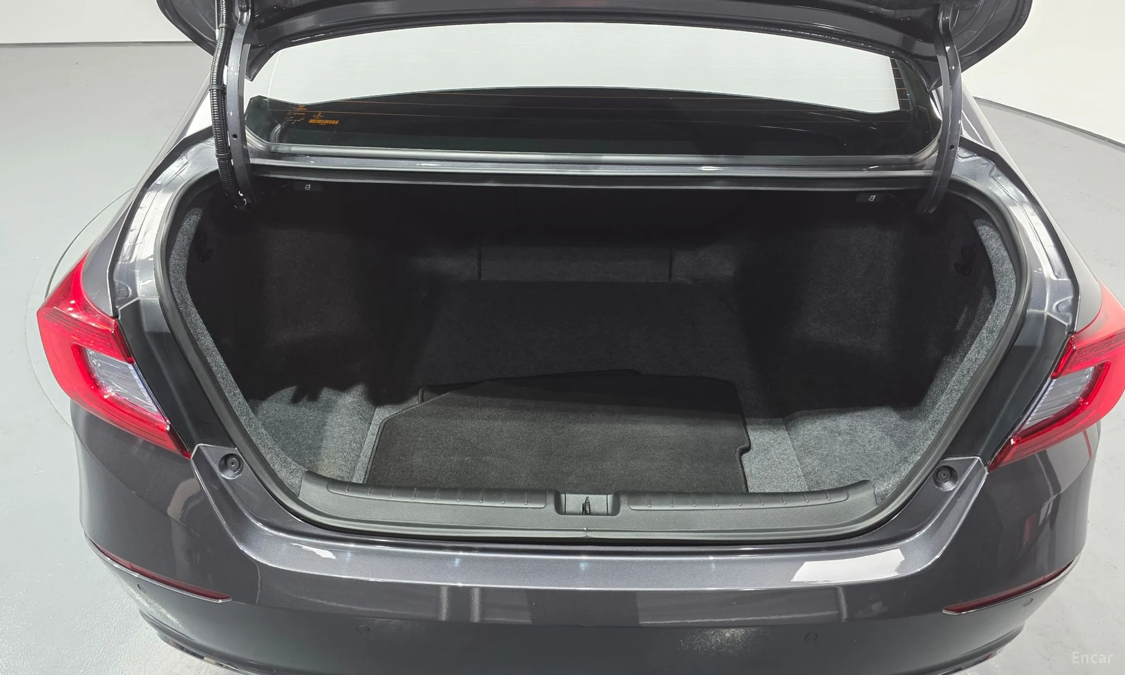 Honda Accord 10th Generation превью 20