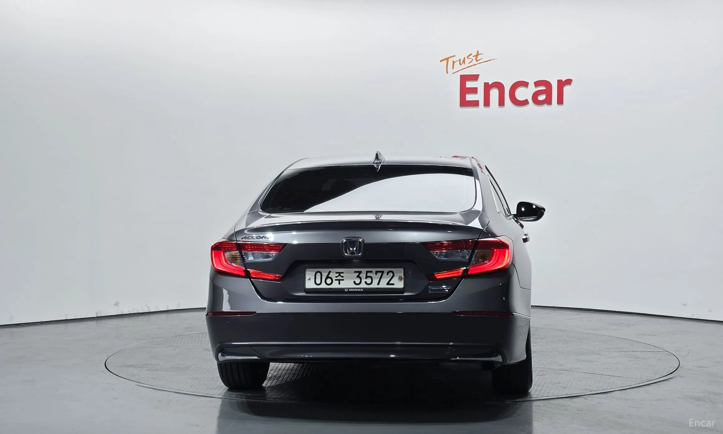 Honda Accord 10th Generation превью 4