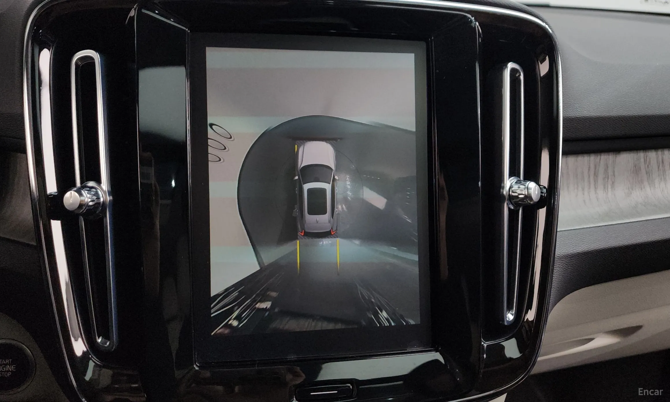 Volvo XC40 превью 15