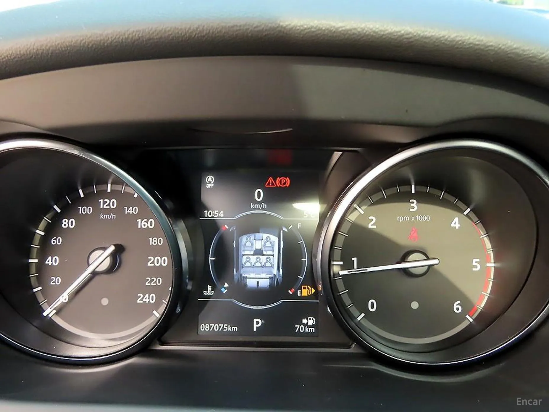 Land Rover Discovery Sports превью 9