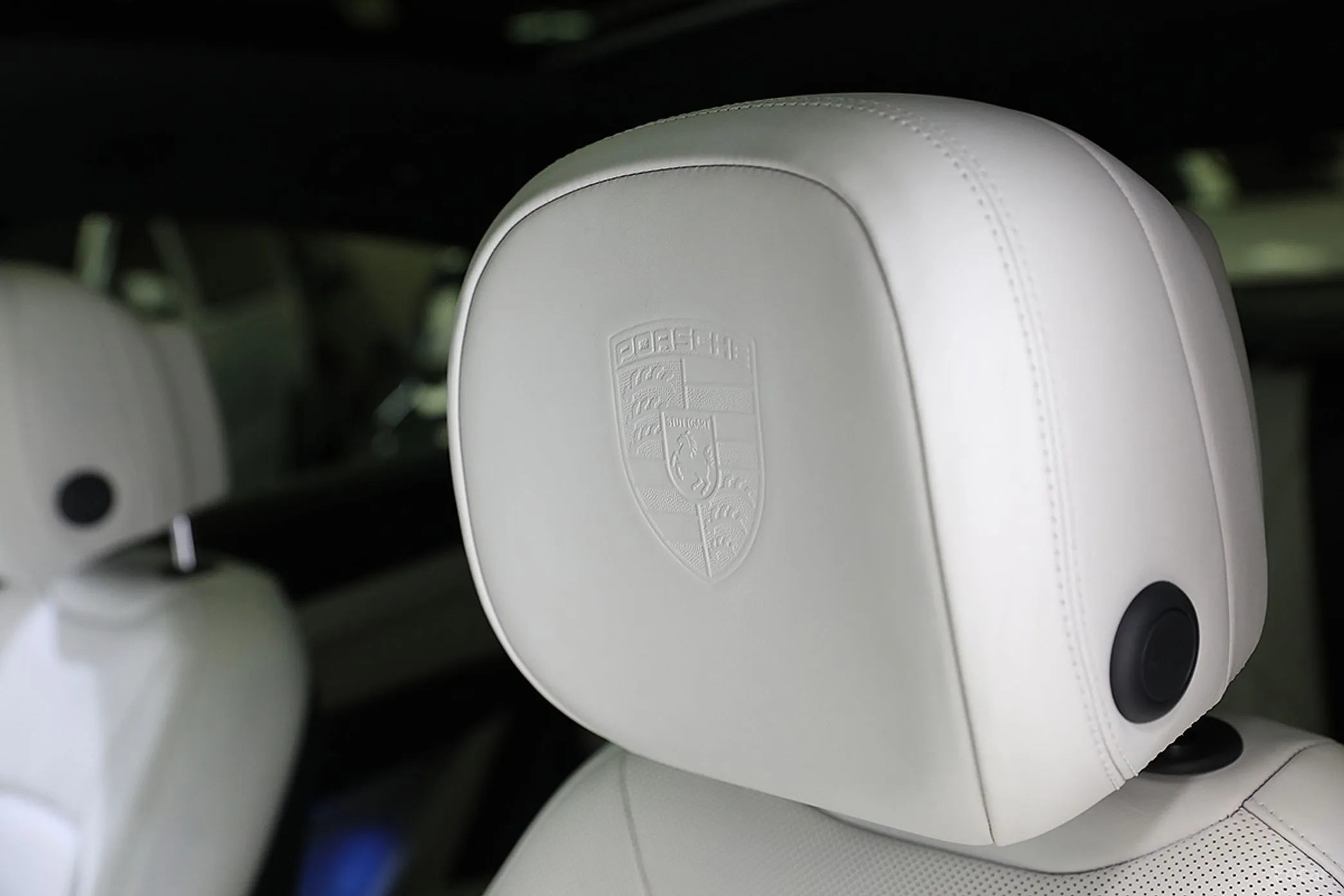 Porsche Cayenne (PO536) превью 14