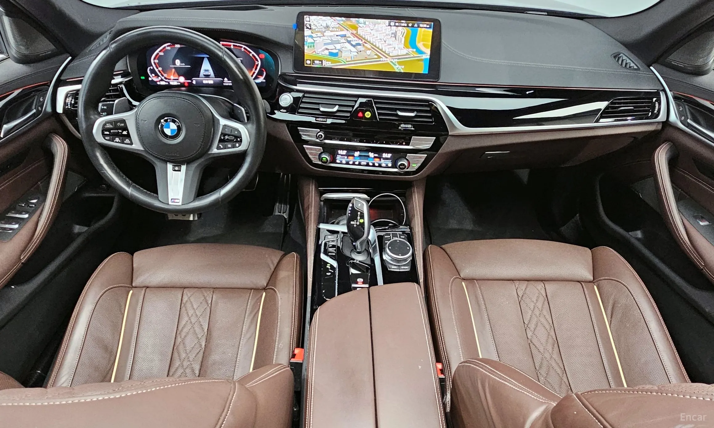 BMW 5 Series (G30) превью 7